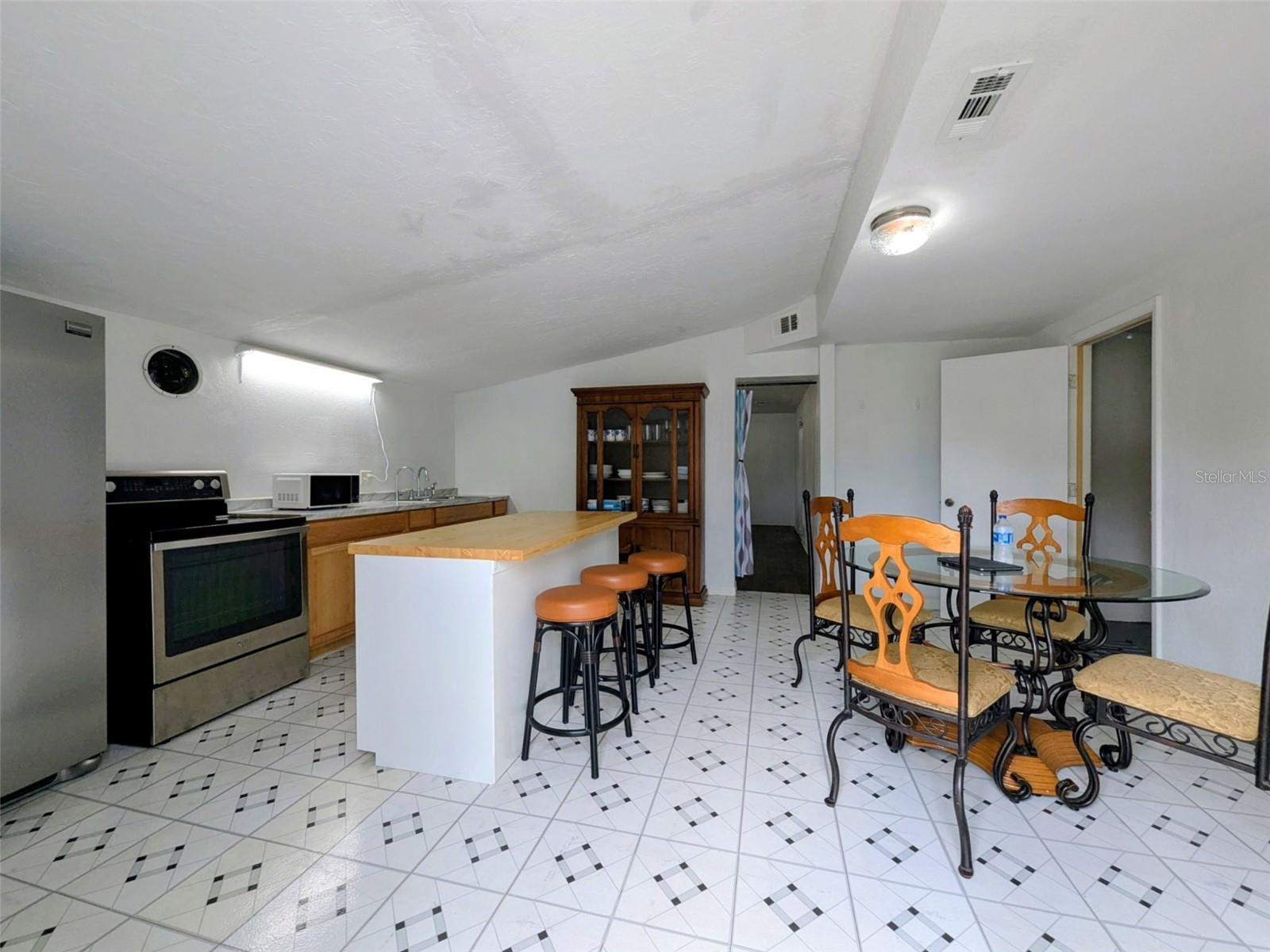 Image 6 of 27 For 1142 Doc Coil Road