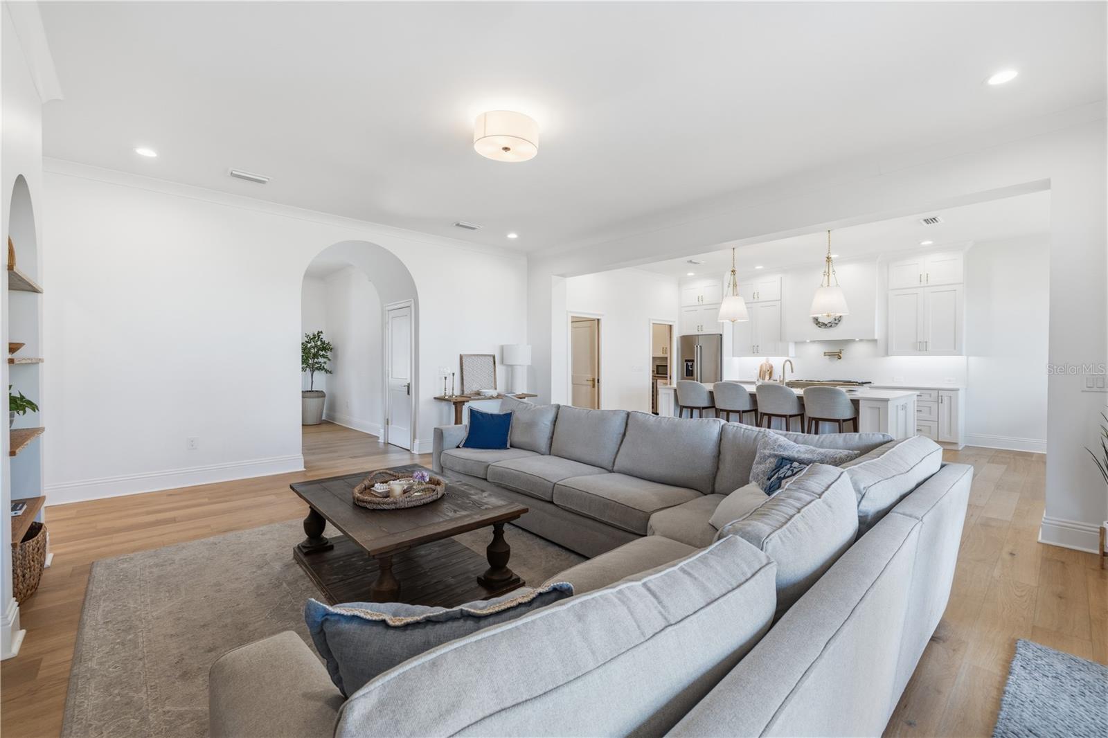 Image 11 of 65 For 807 West Street