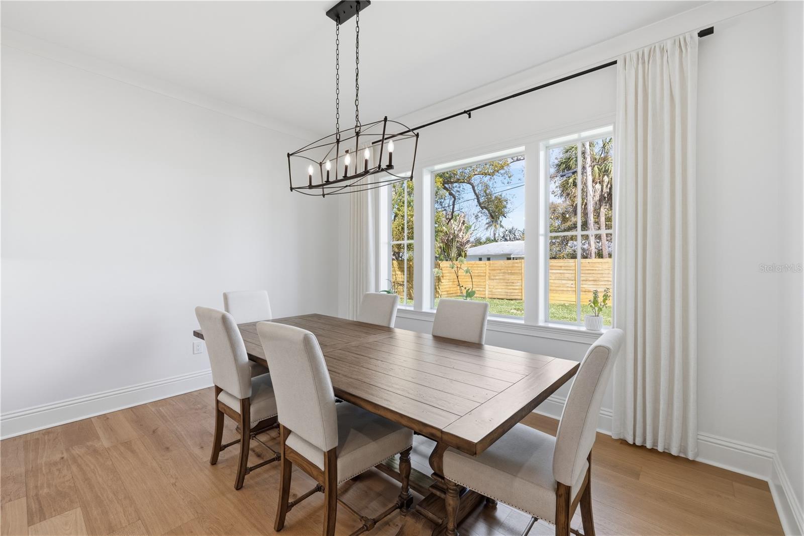 Image 14 of 65 For 807 West Street