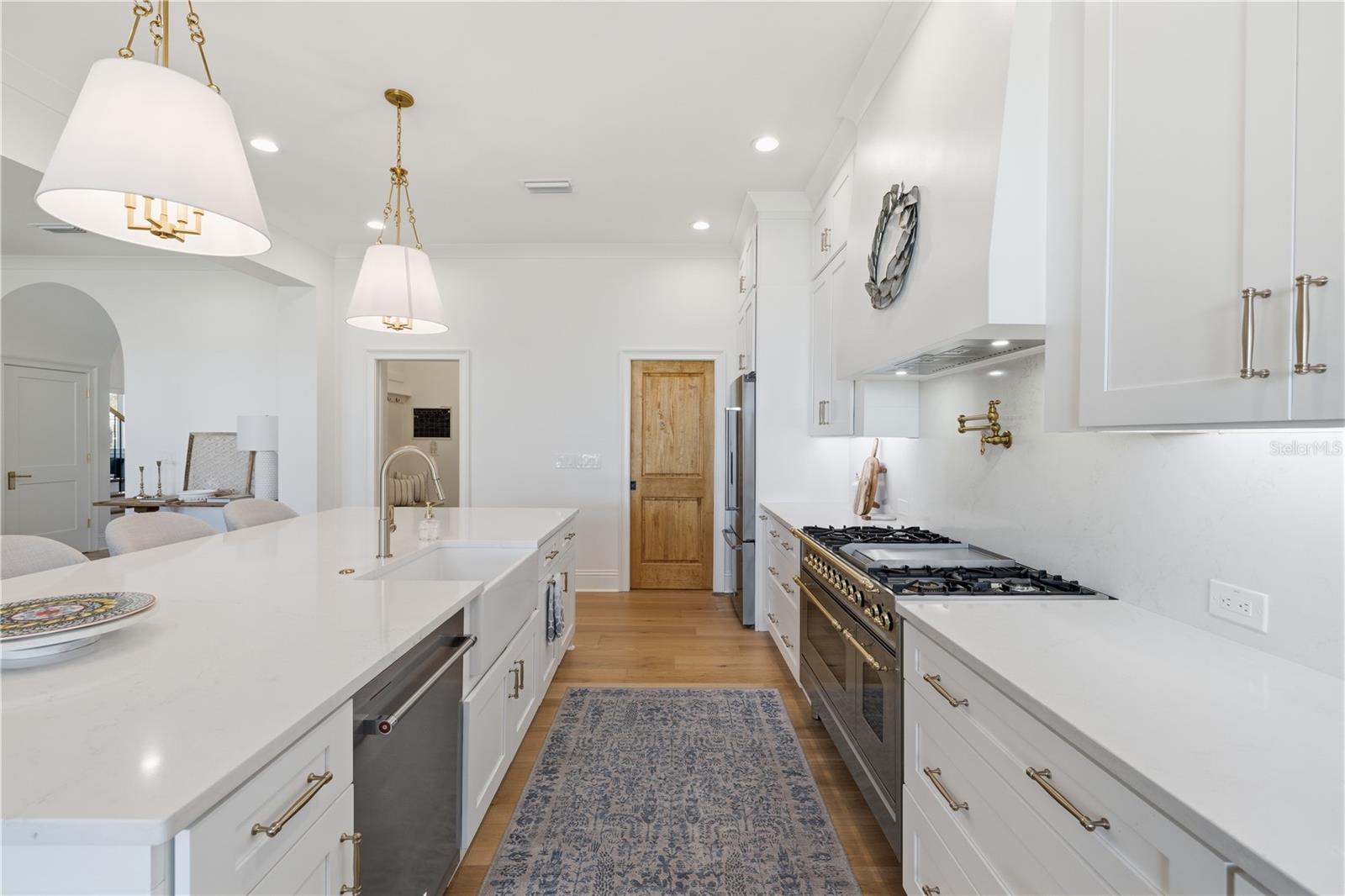 Image 20 of 65 For 807 West Street