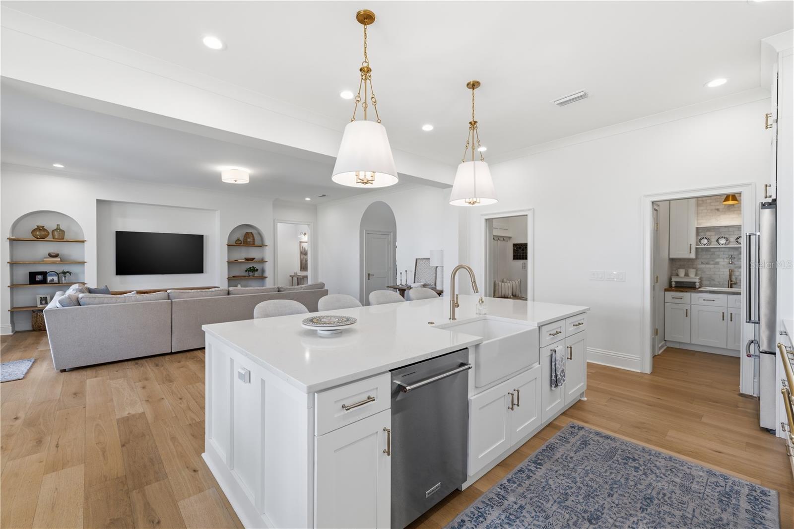 Image 21 of 65 For 807 West Street