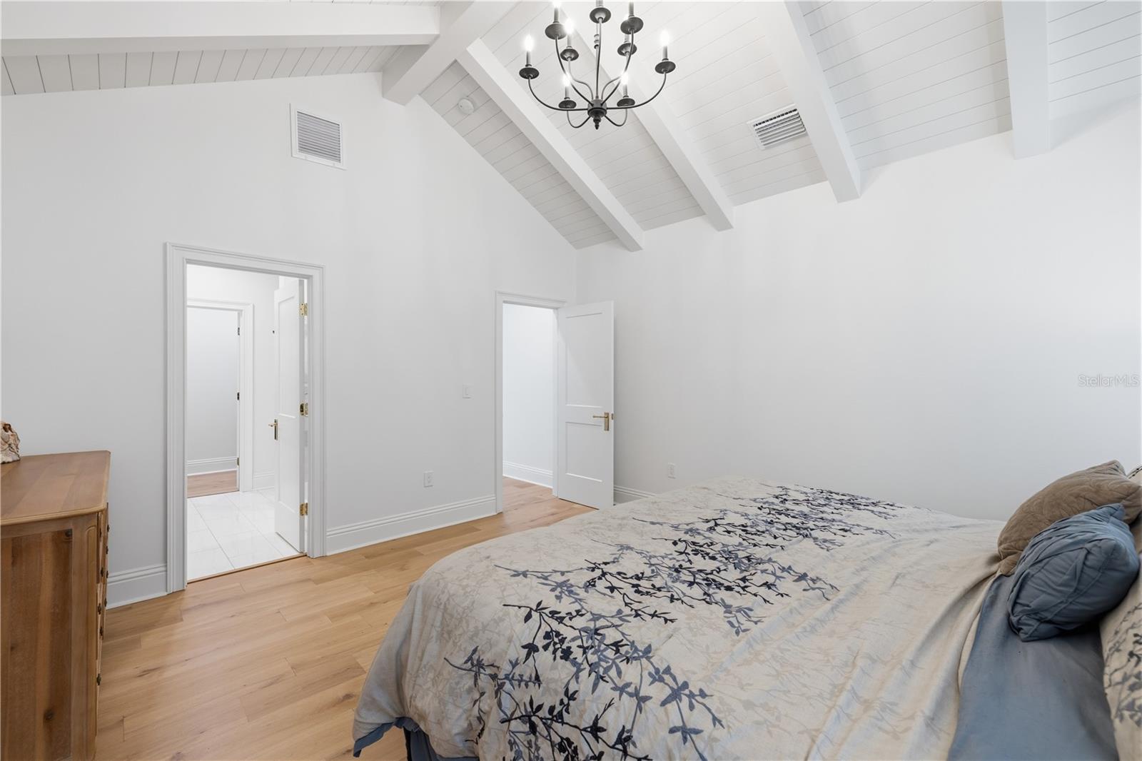 Image 35 of 65 For 807 West Street