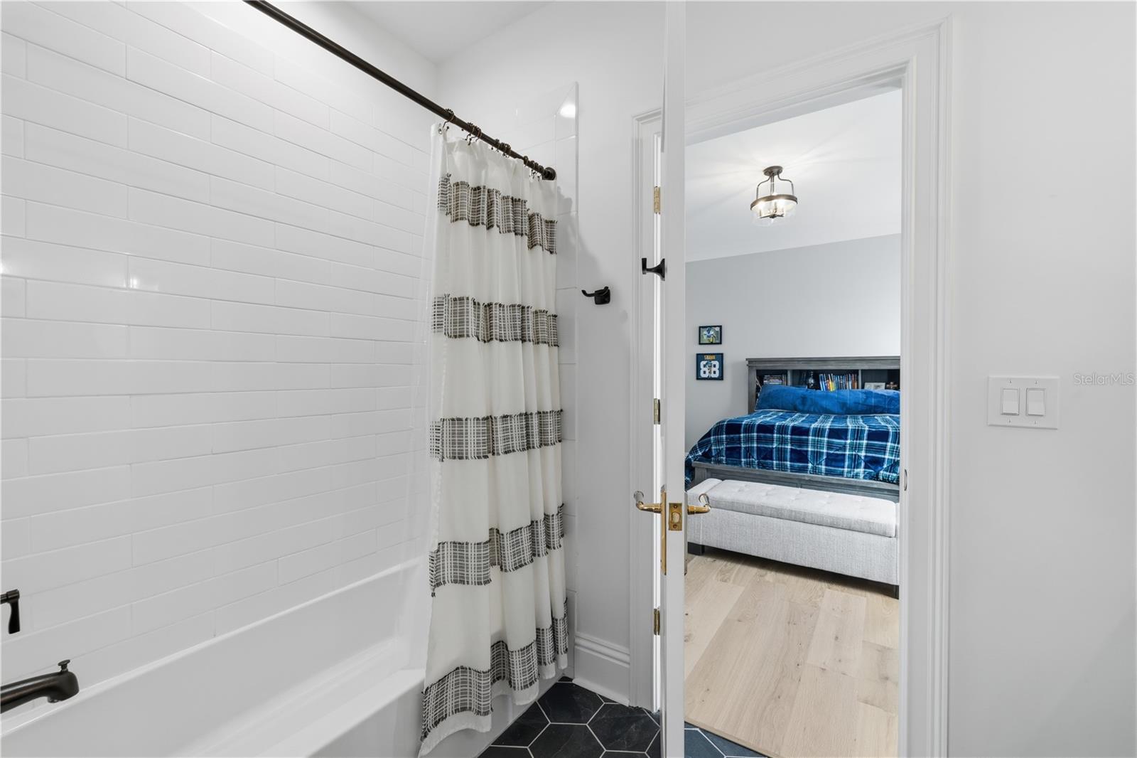 Image 43 of 65 For 807 West Street