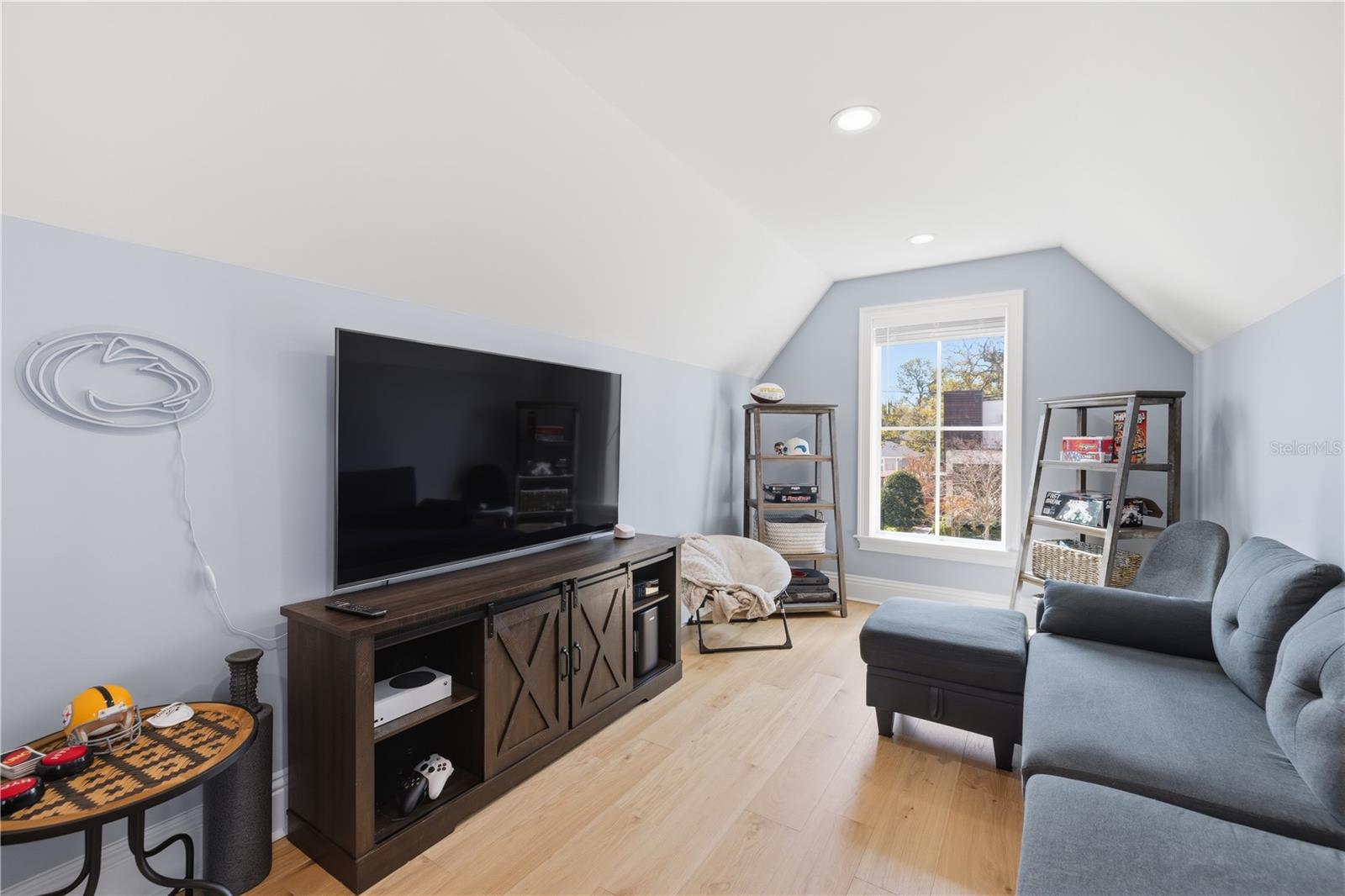 Image 48 of 65 For 807 West Street