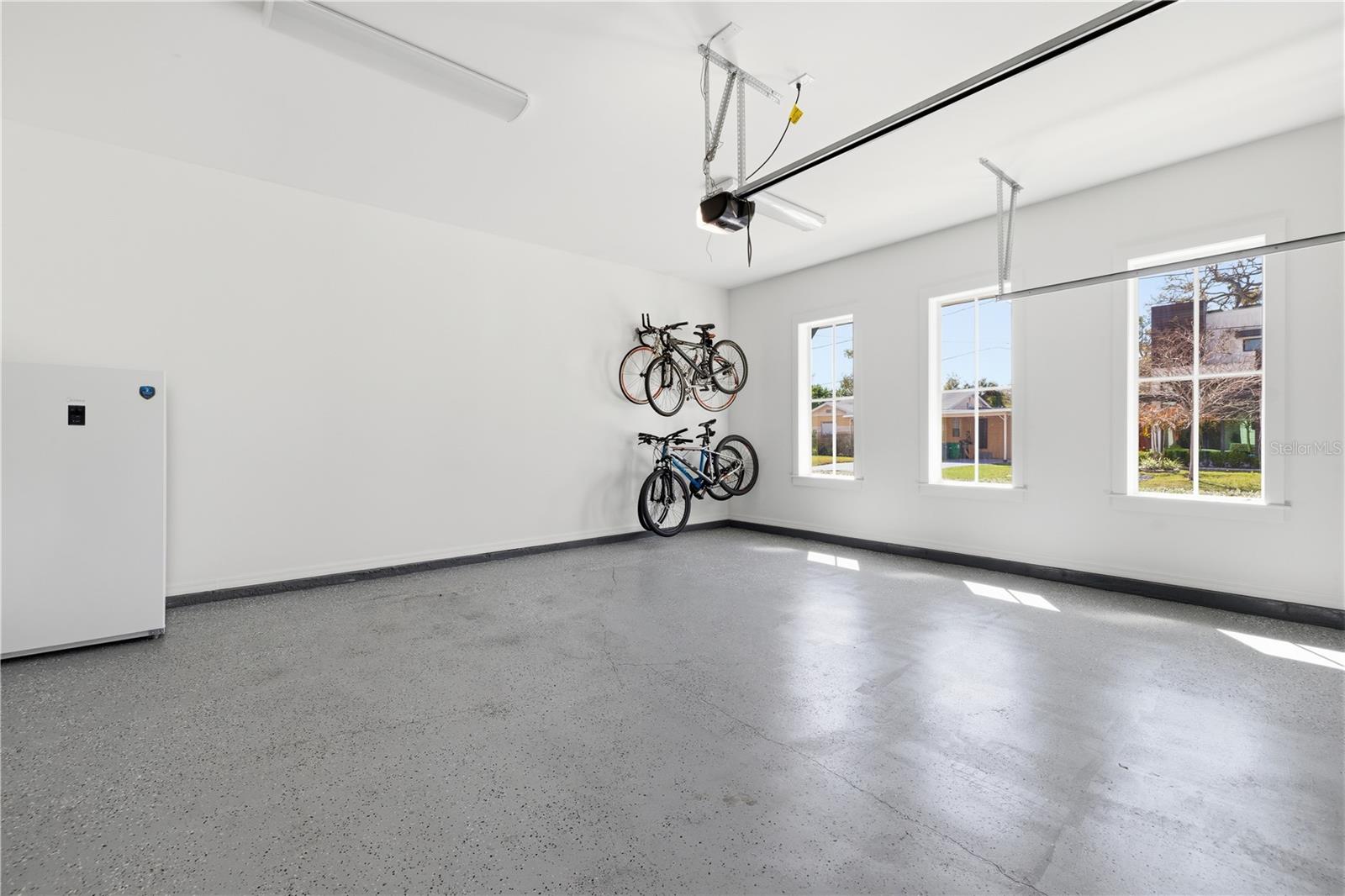 Image 52 of 65 For 807 West Street