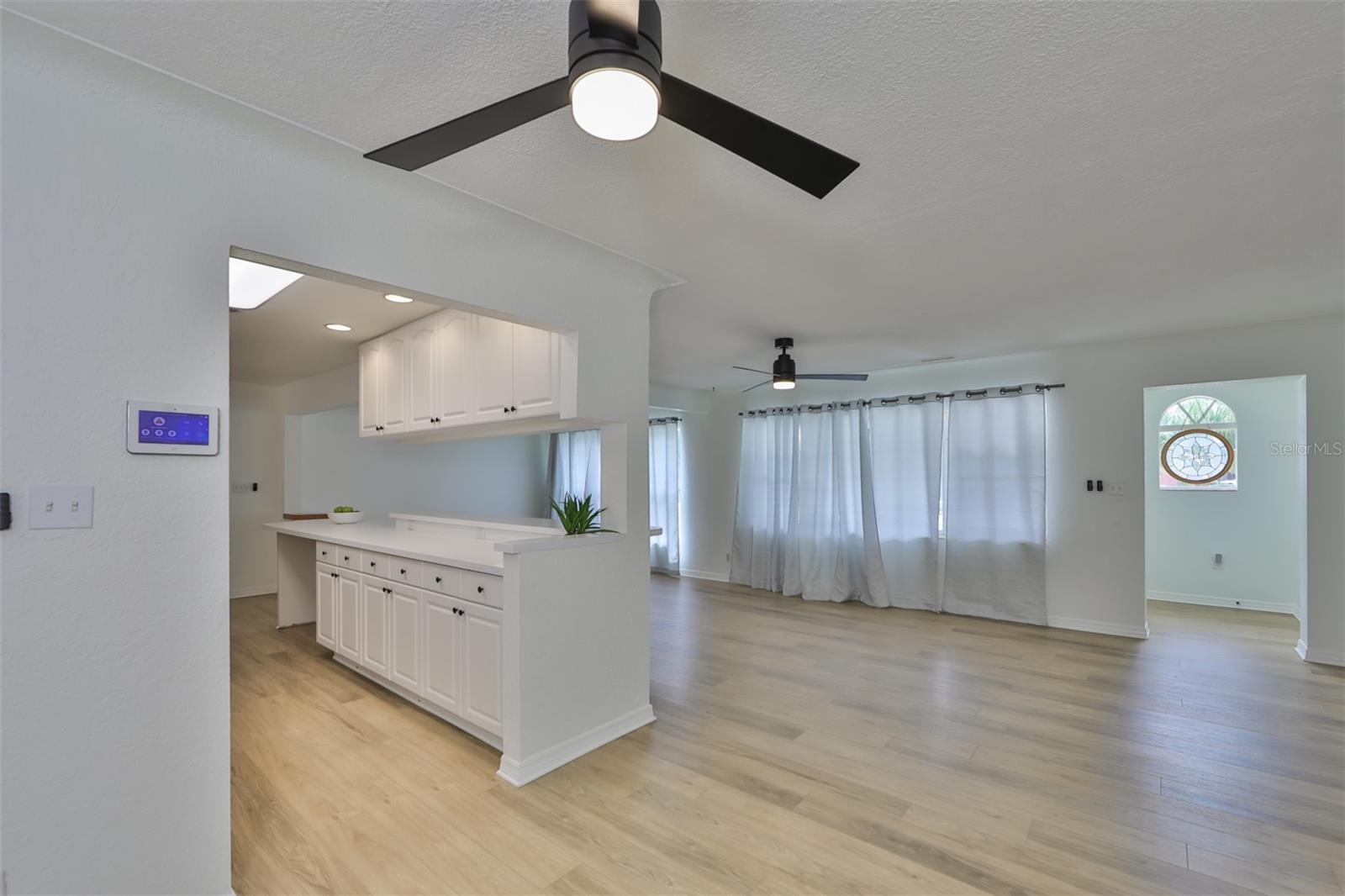 Image 11 of 31 For 6145 1st Avenue N