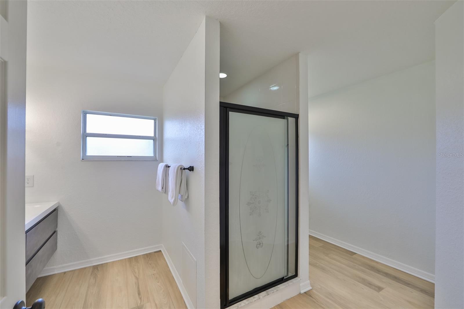 Image 19 of 31 For 6145 1st Avenue N