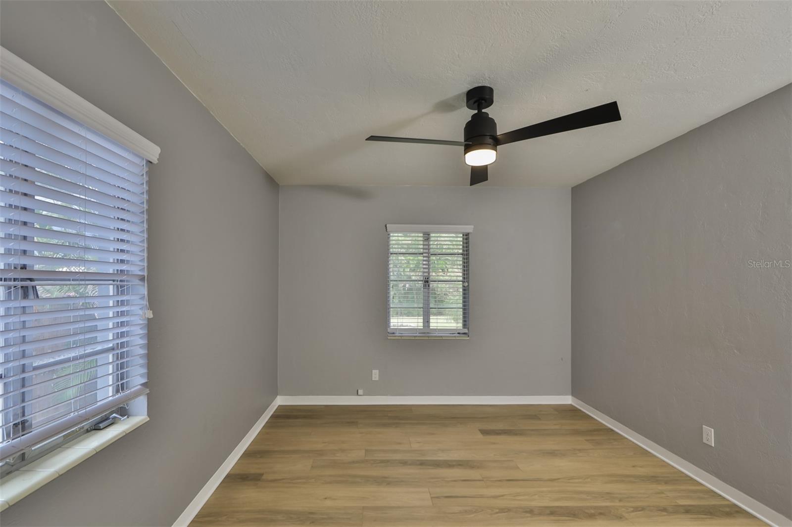 Image 24 of 31 For 6145 1st Avenue N