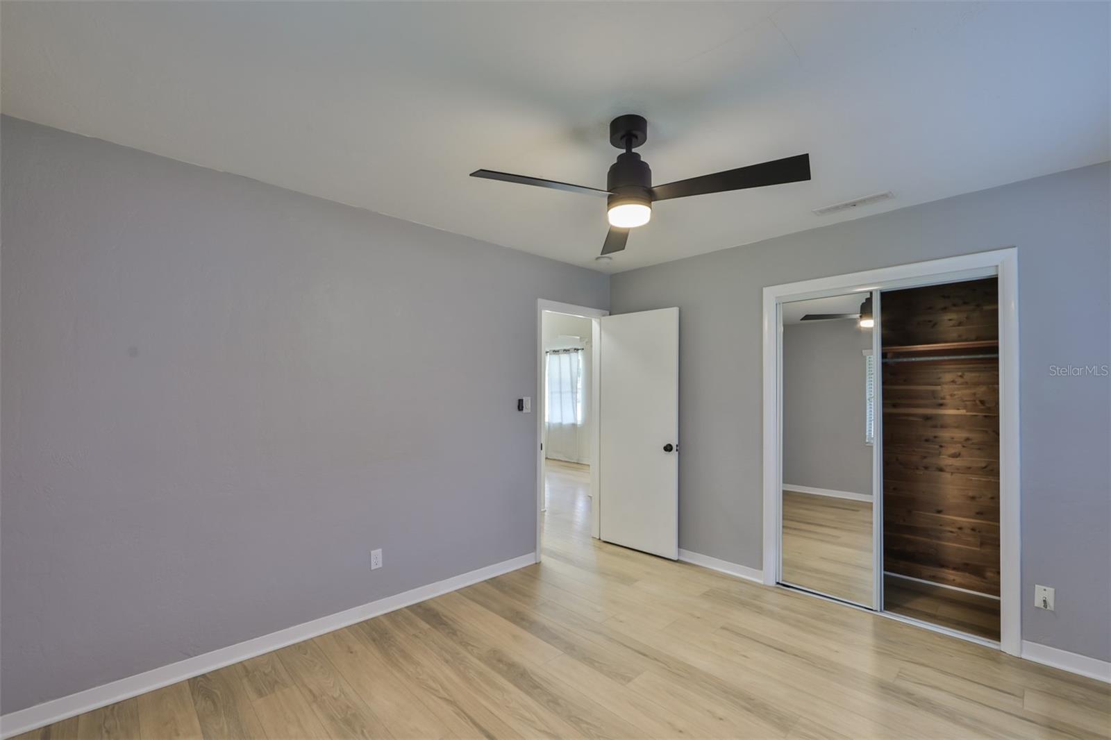 Image 25 of 31 For 6145 1st Avenue N