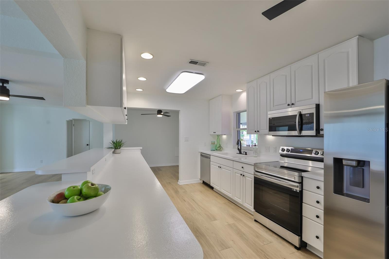 Image 6 of 31 For 6145 1st Avenue N