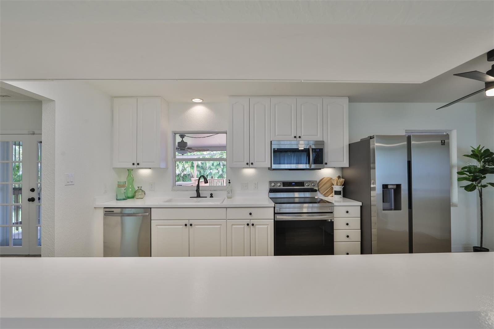 Image 8 of 31 For 6145 1st Avenue N