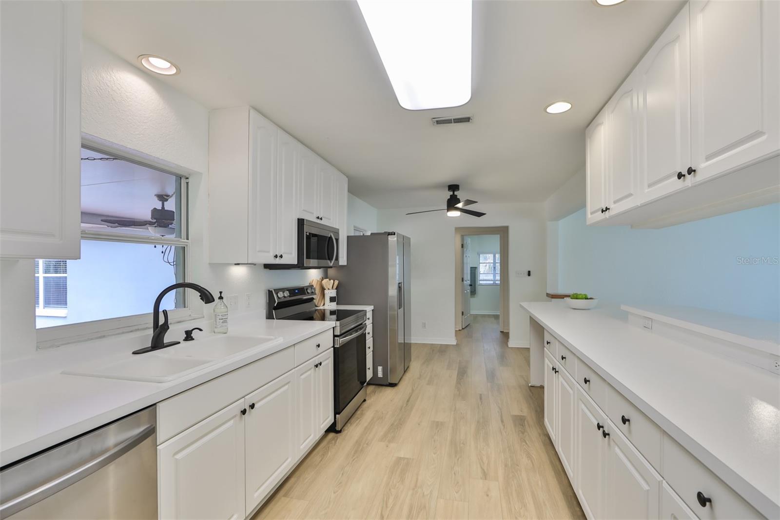 Image 9 of 31 For 6145 1st Avenue N