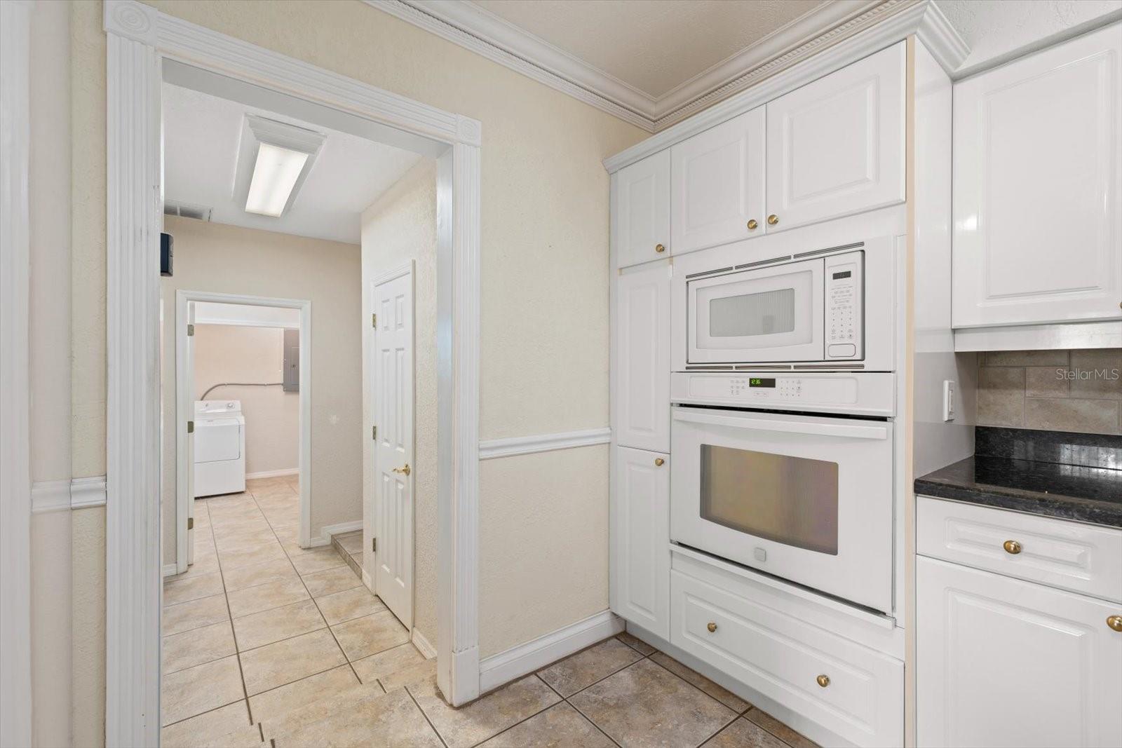 Image 12 of 48 For 230 Garden Circle