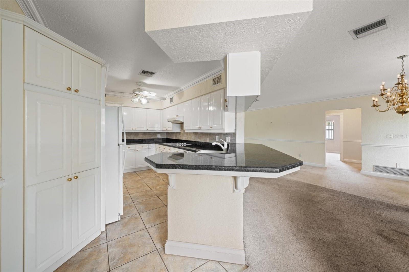 Image 25 of 48 For 230 Garden Circle