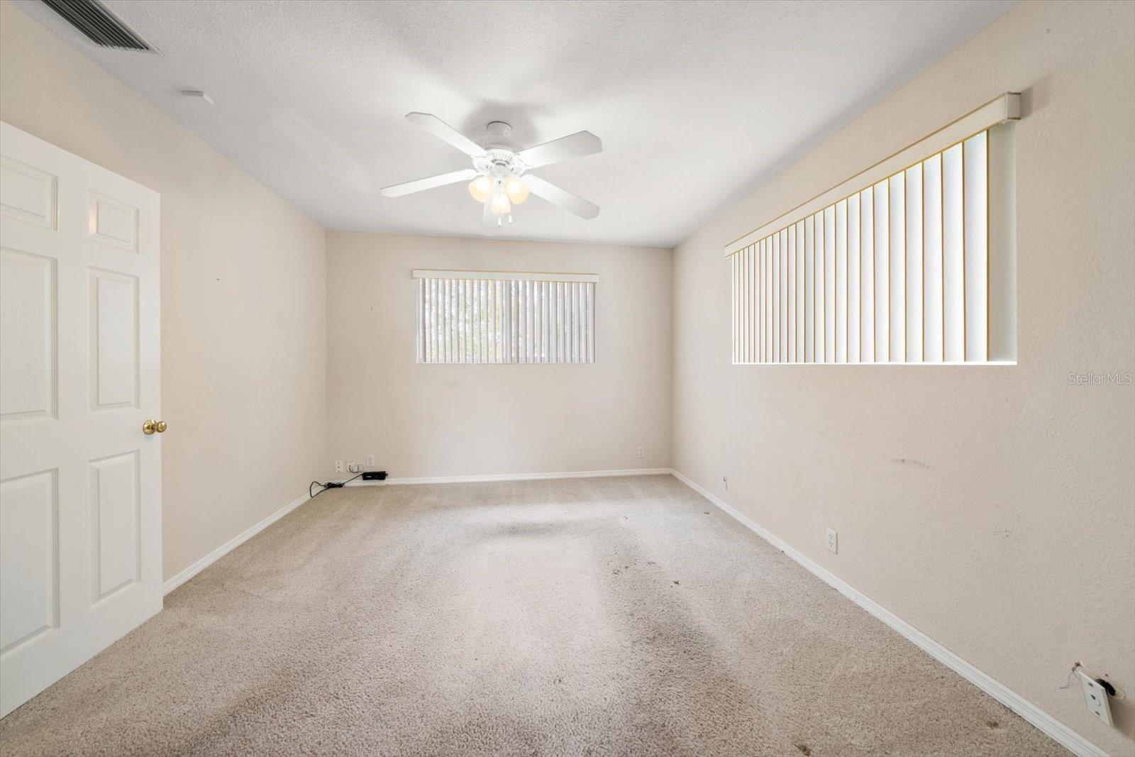 Image 28 of 48 For 230 Garden Circle