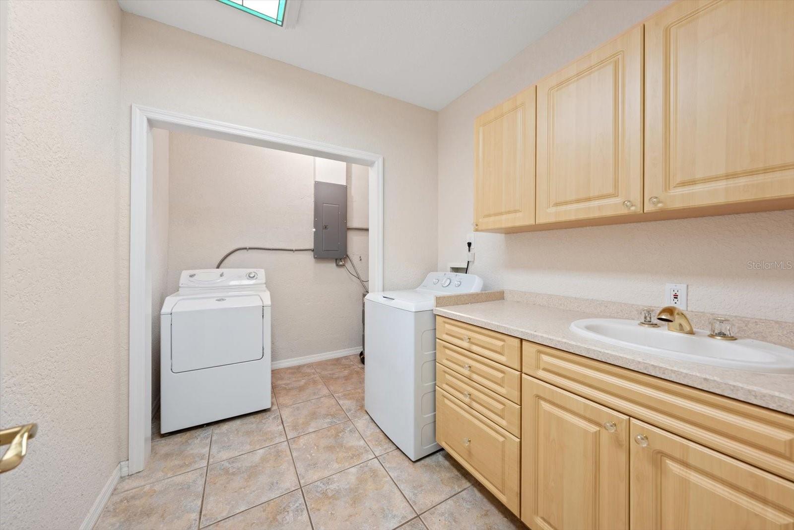 Image 29 of 48 For 230 Garden Circle