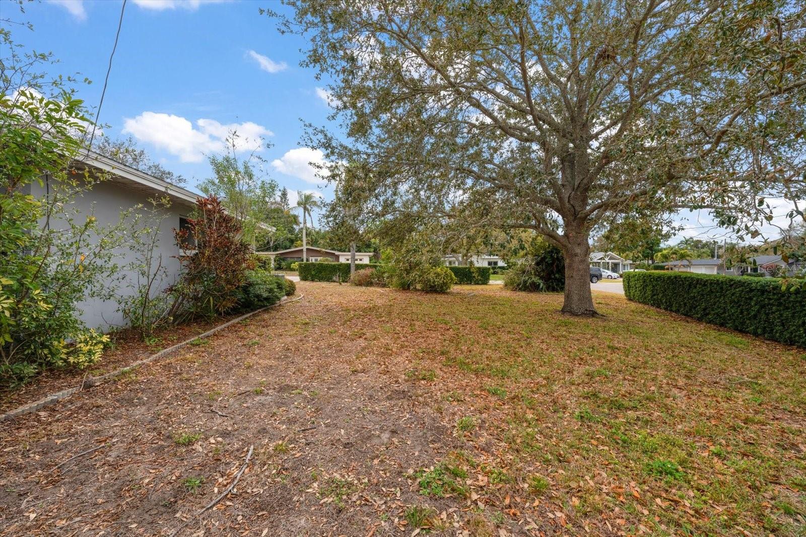 Image 35 of 48 For 230 Garden Circle