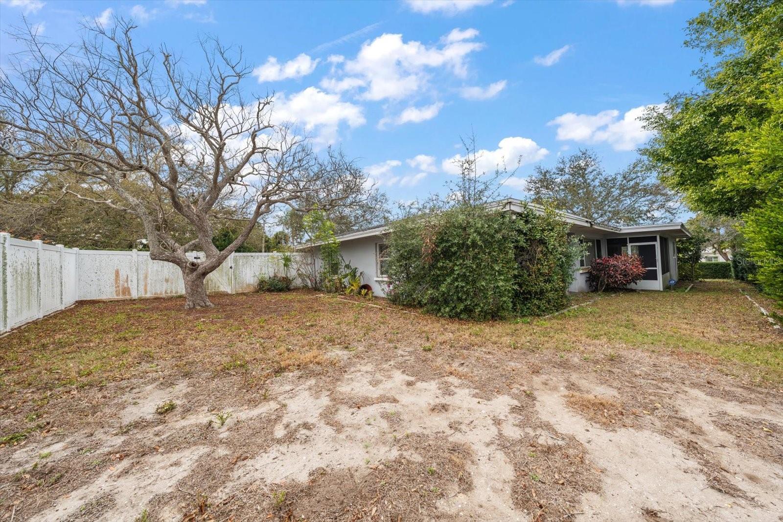 Image 39 of 48 For 230 Garden Circle