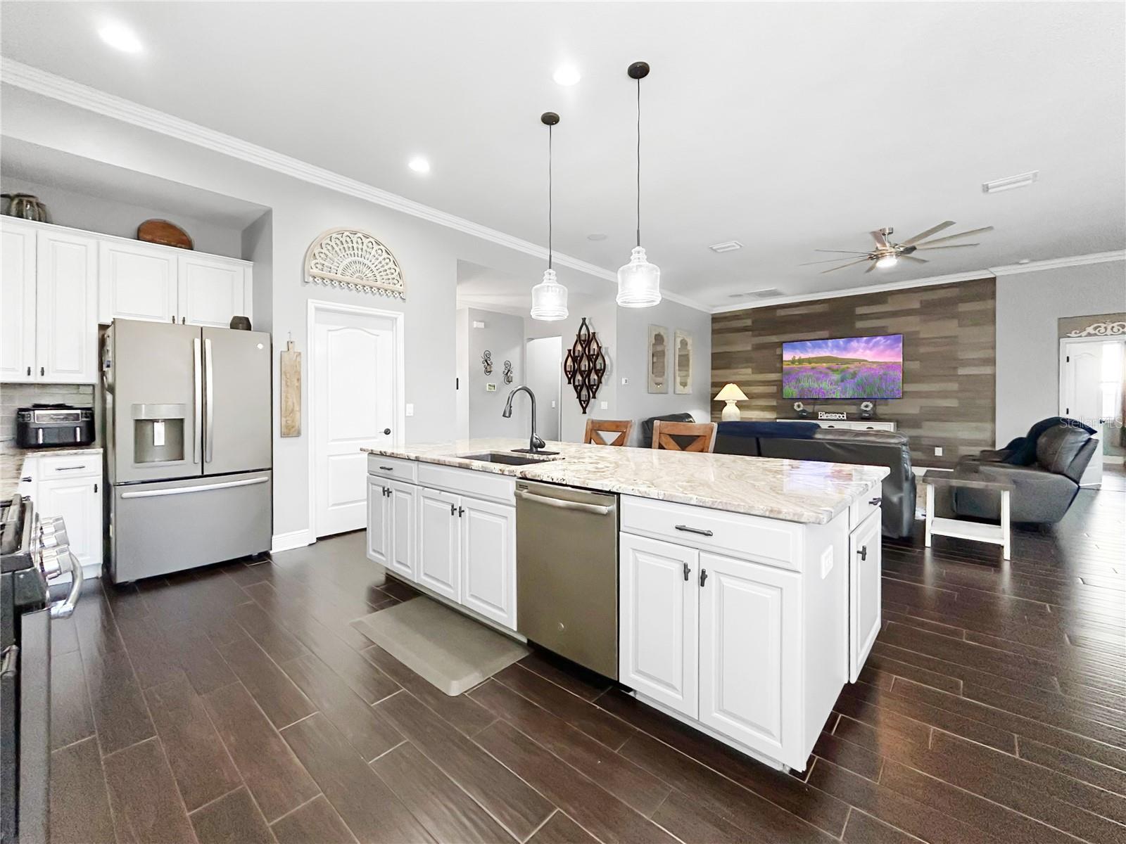 Image 10 of 45 For 11622 Lake Lucaya Drive