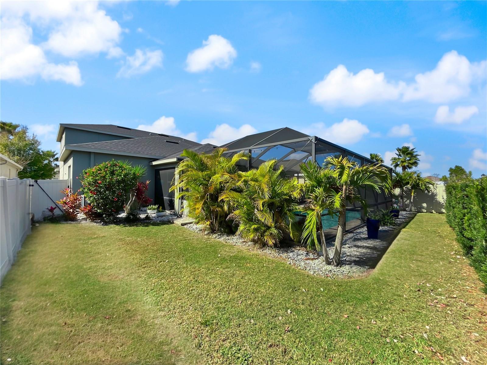 Image 7 of 45 For 11622 Lake Lucaya Drive