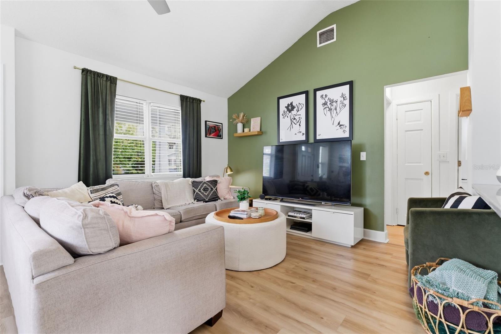 Image 7 of 46 For 110 Cayuga Street