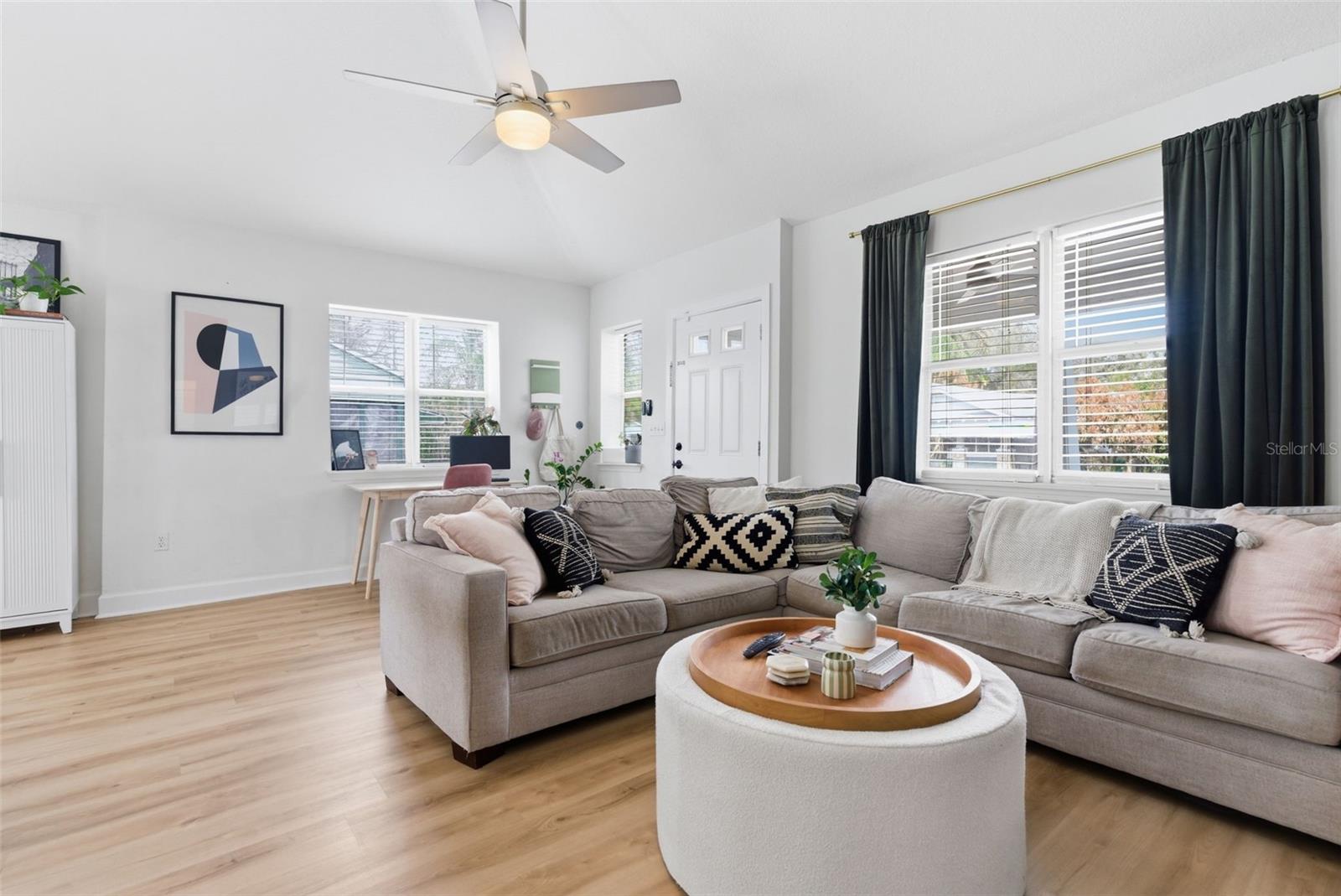 Image 8 of 46 For 110 Cayuga Street