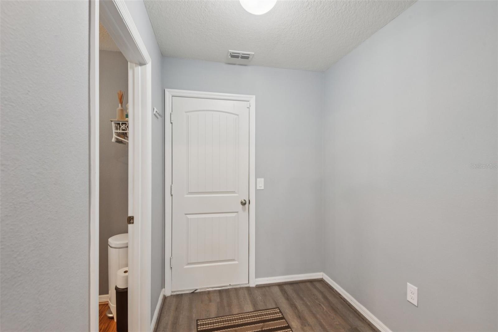 Image 33 of 50 For 4248 Moon Shadow Loop