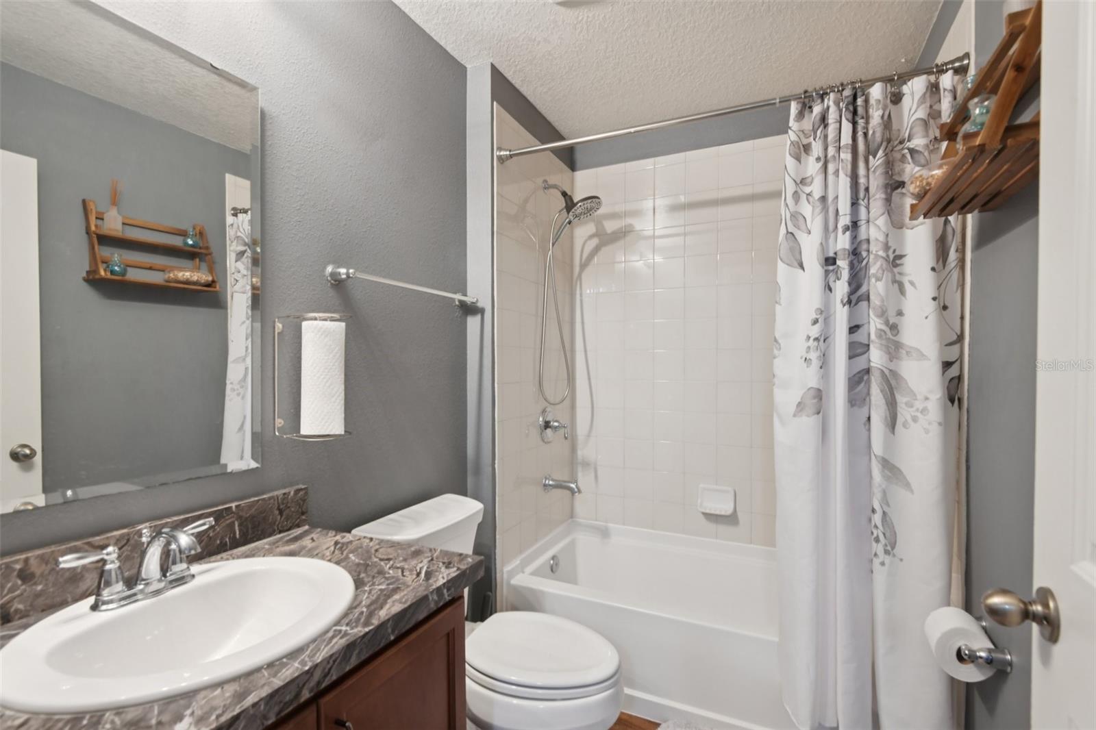 Image 37 of 50 For 4248 Moon Shadow Loop