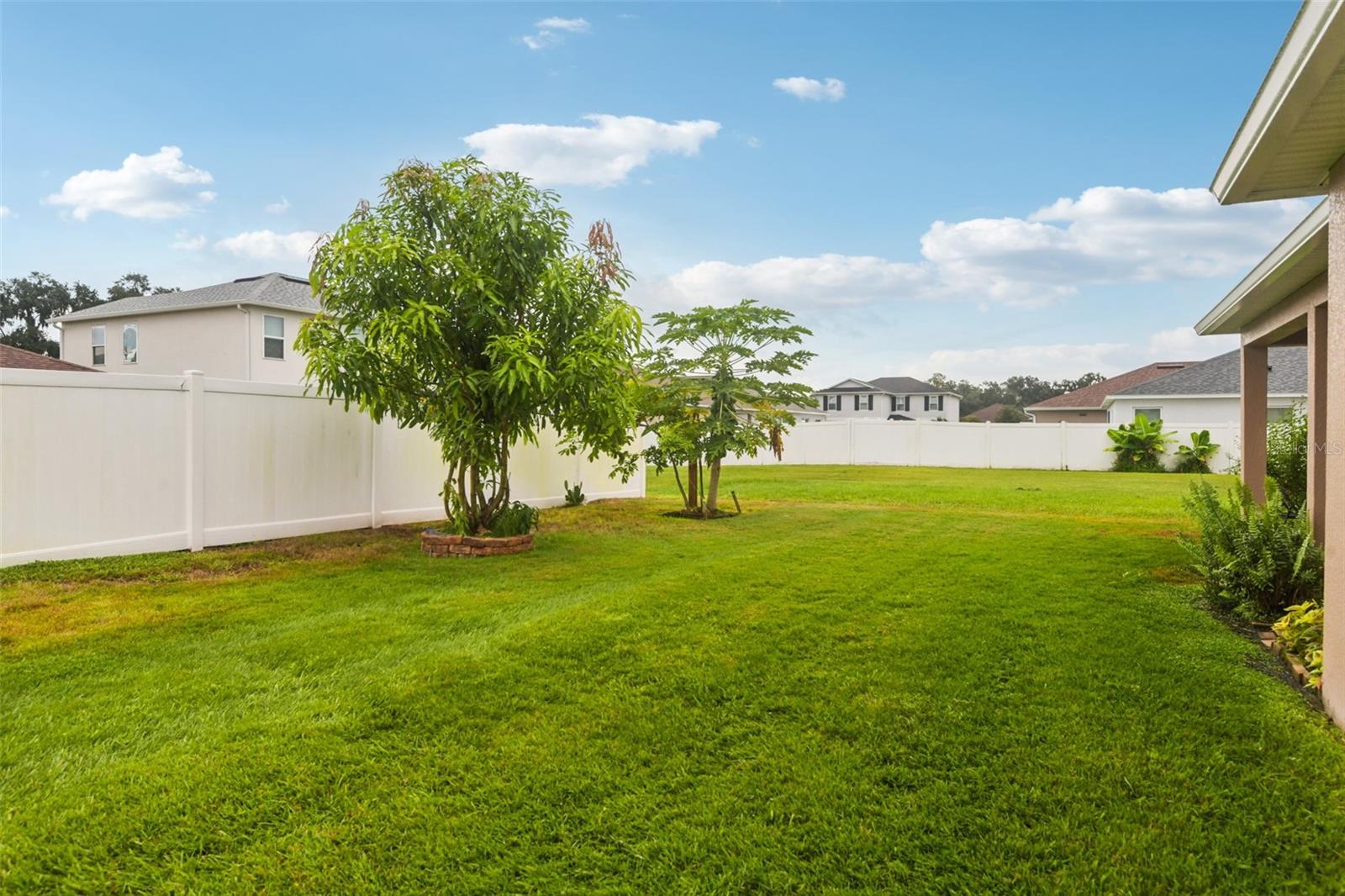 Image 45 of 50 For 4248 Moon Shadow Loop