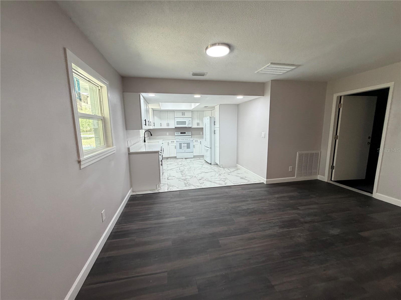 Image 18 of 67 For 1440 Walker Road