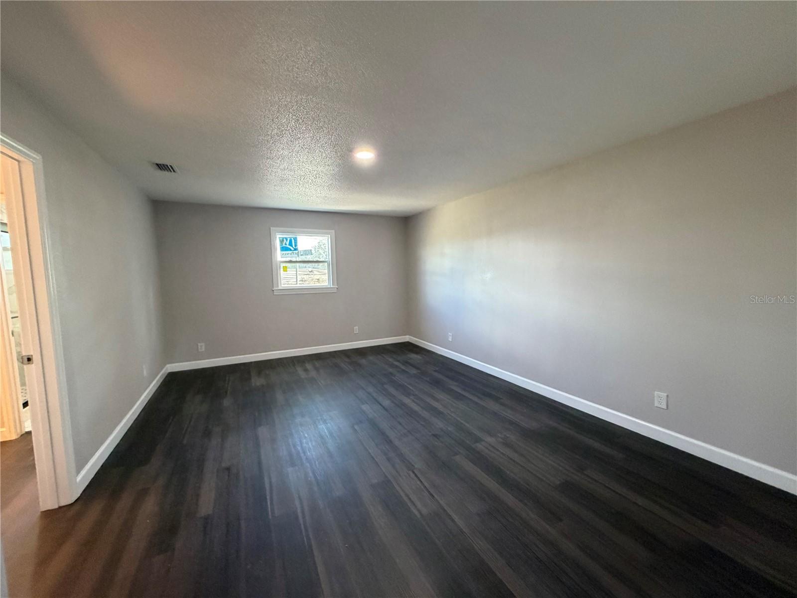 Image 37 of 67 For 1440 Walker Road