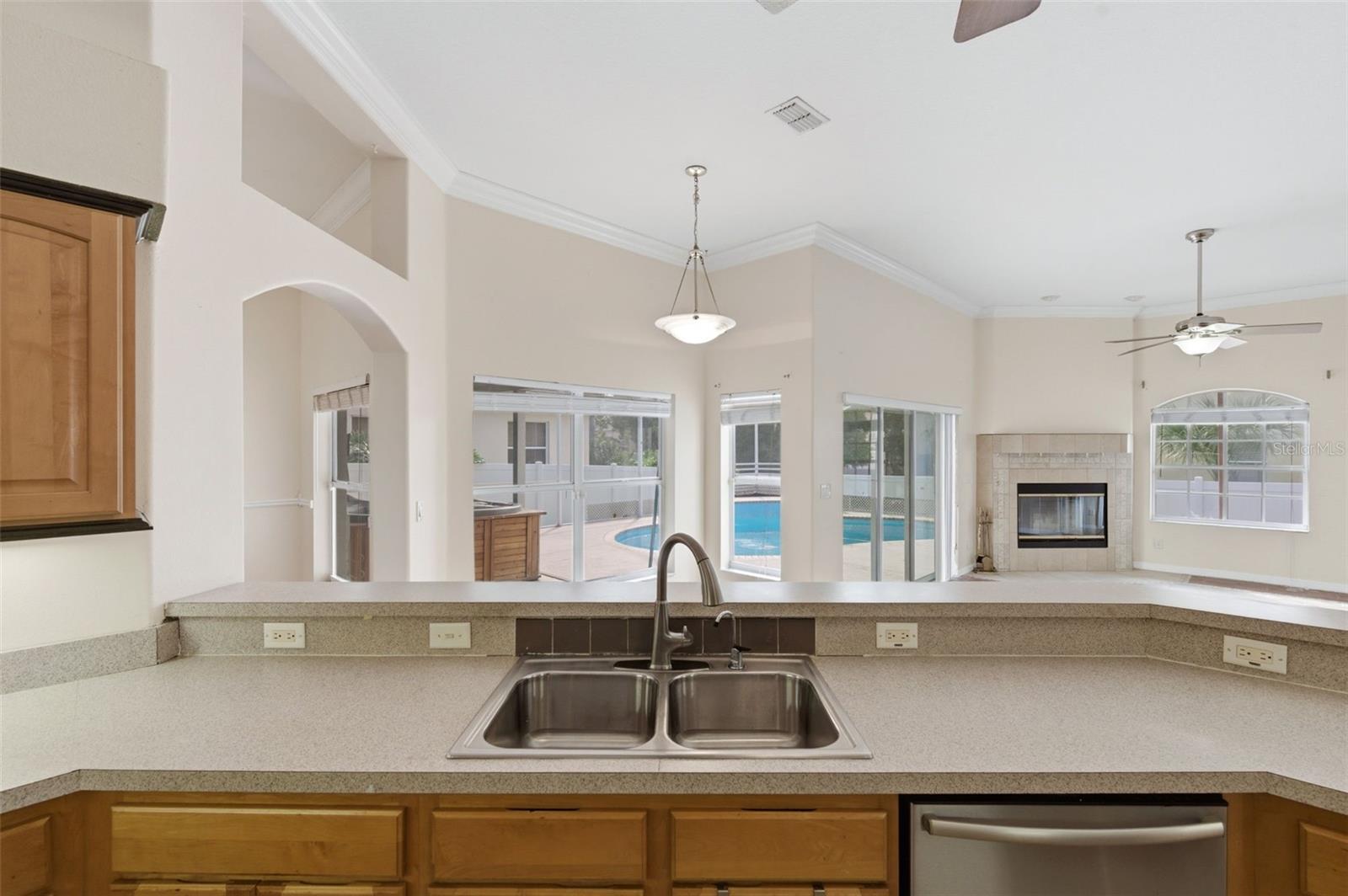 Image 11 of 44 For 9238 Sea Oaks Court