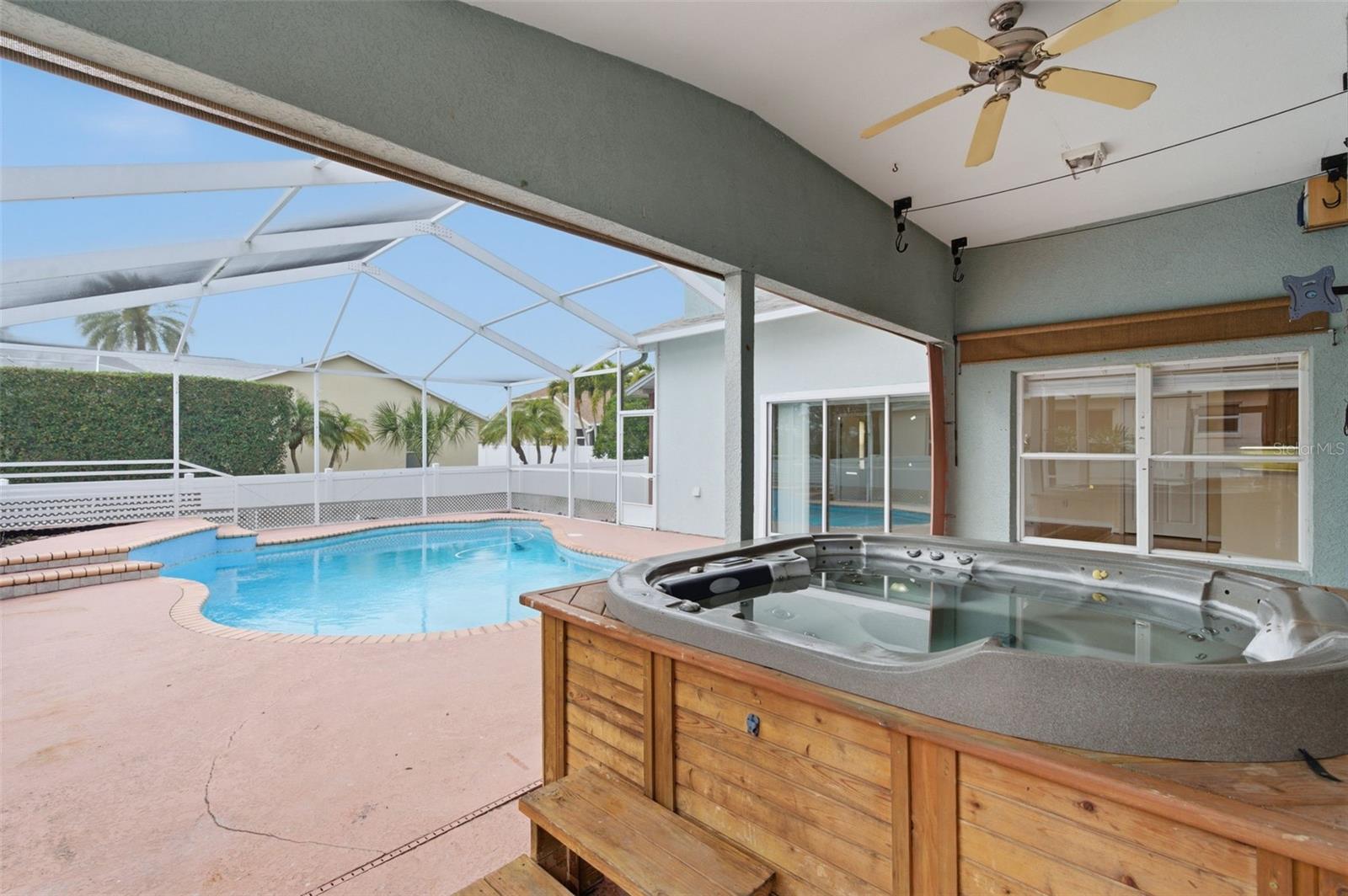 Image 37 of 44 For 9238 Sea Oaks Court