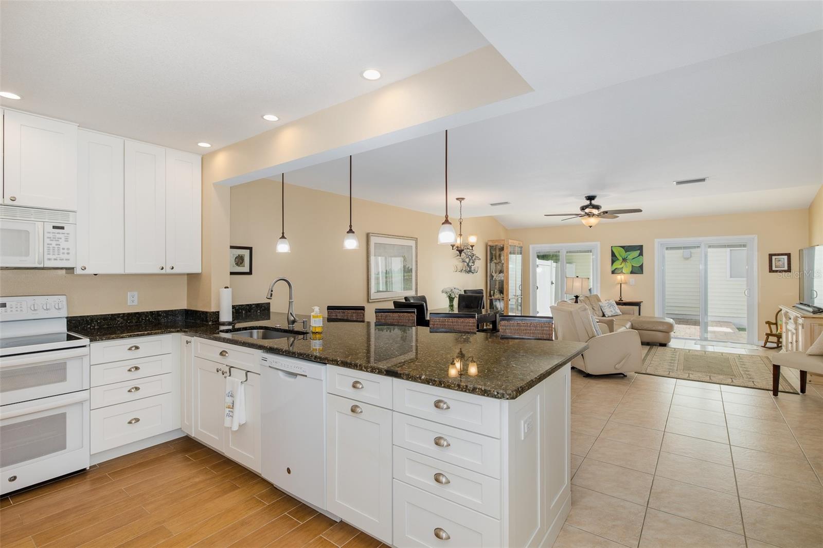 Image 16 of 47 For 675 Broadway