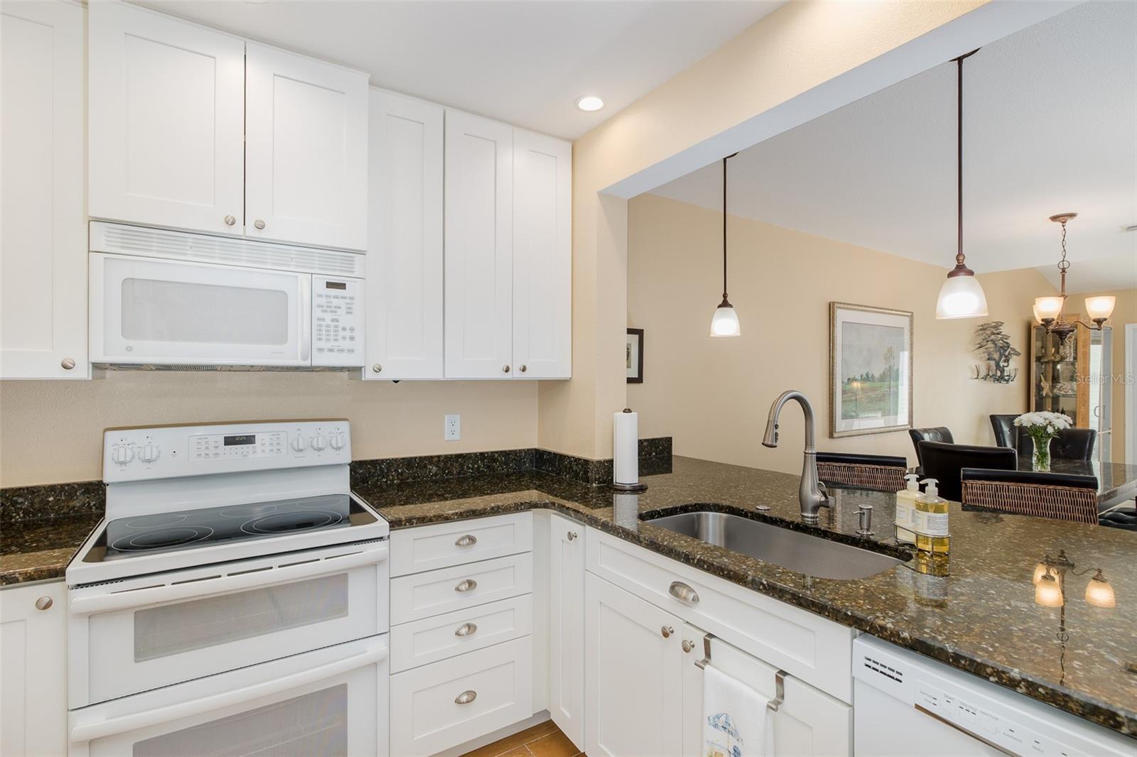 Image 17 of 47 For 675 Broadway