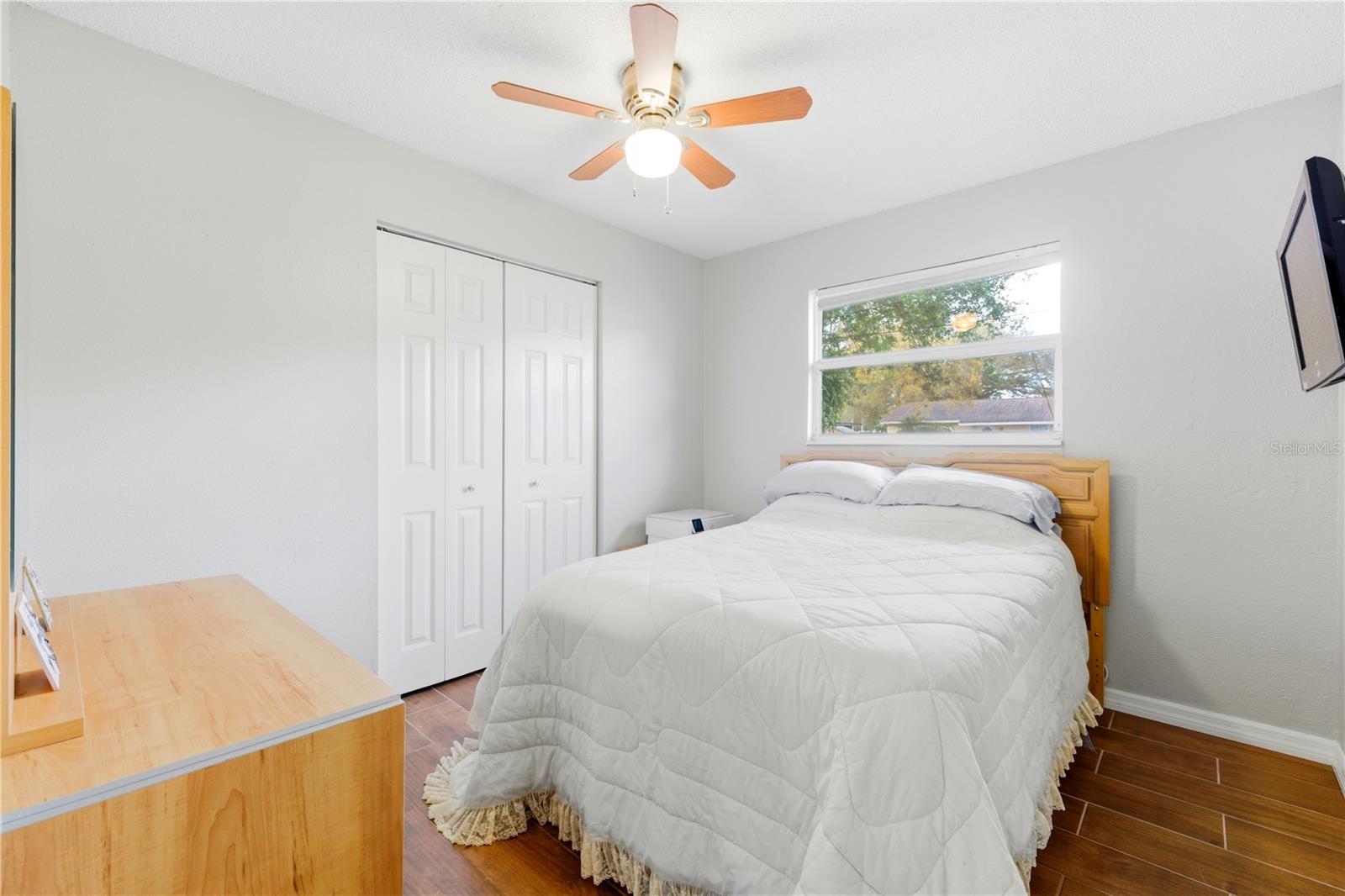 Image 19 of 37 For 10776 124th Avenue N