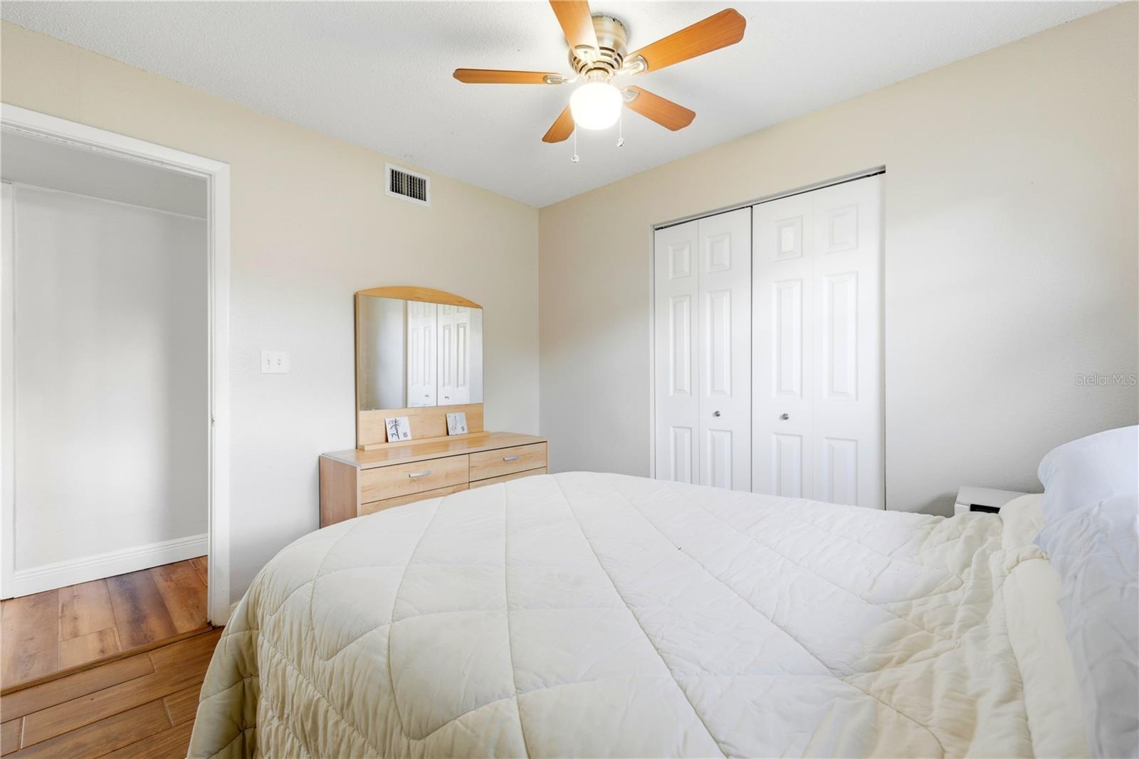 Image 20 of 37 For 10776 124th Avenue N