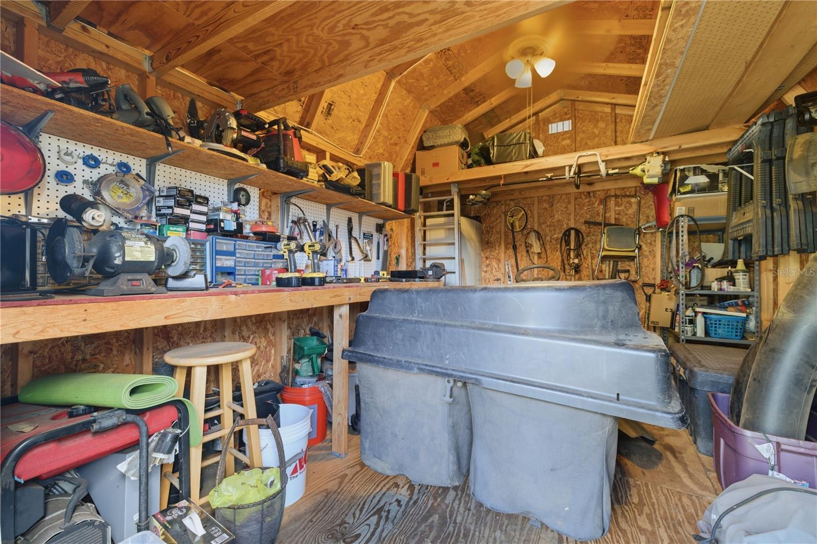 Image 28 of 37 For 10776 124th Avenue N