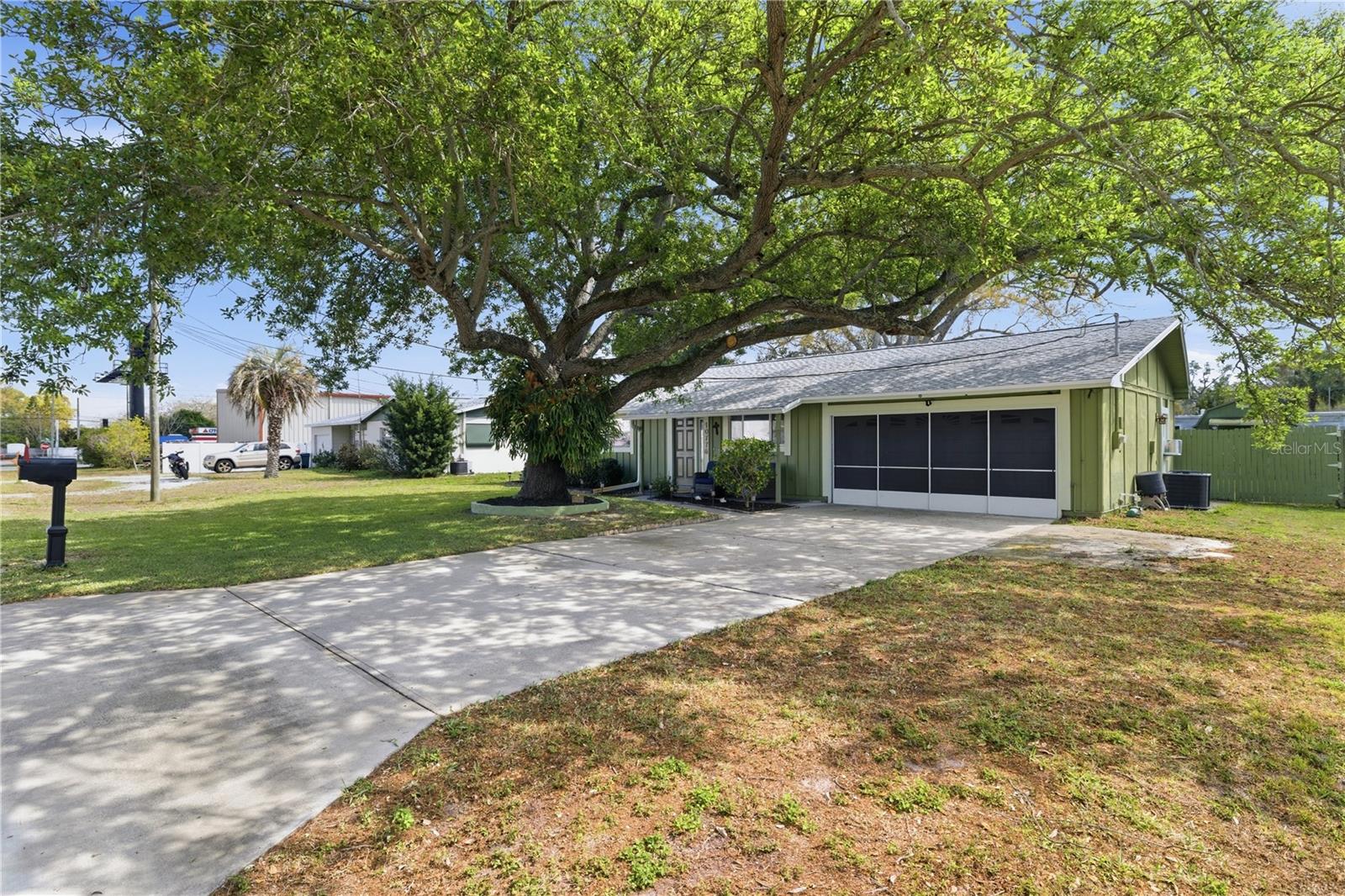 Image 31 of 37 For 10776 124th Avenue N