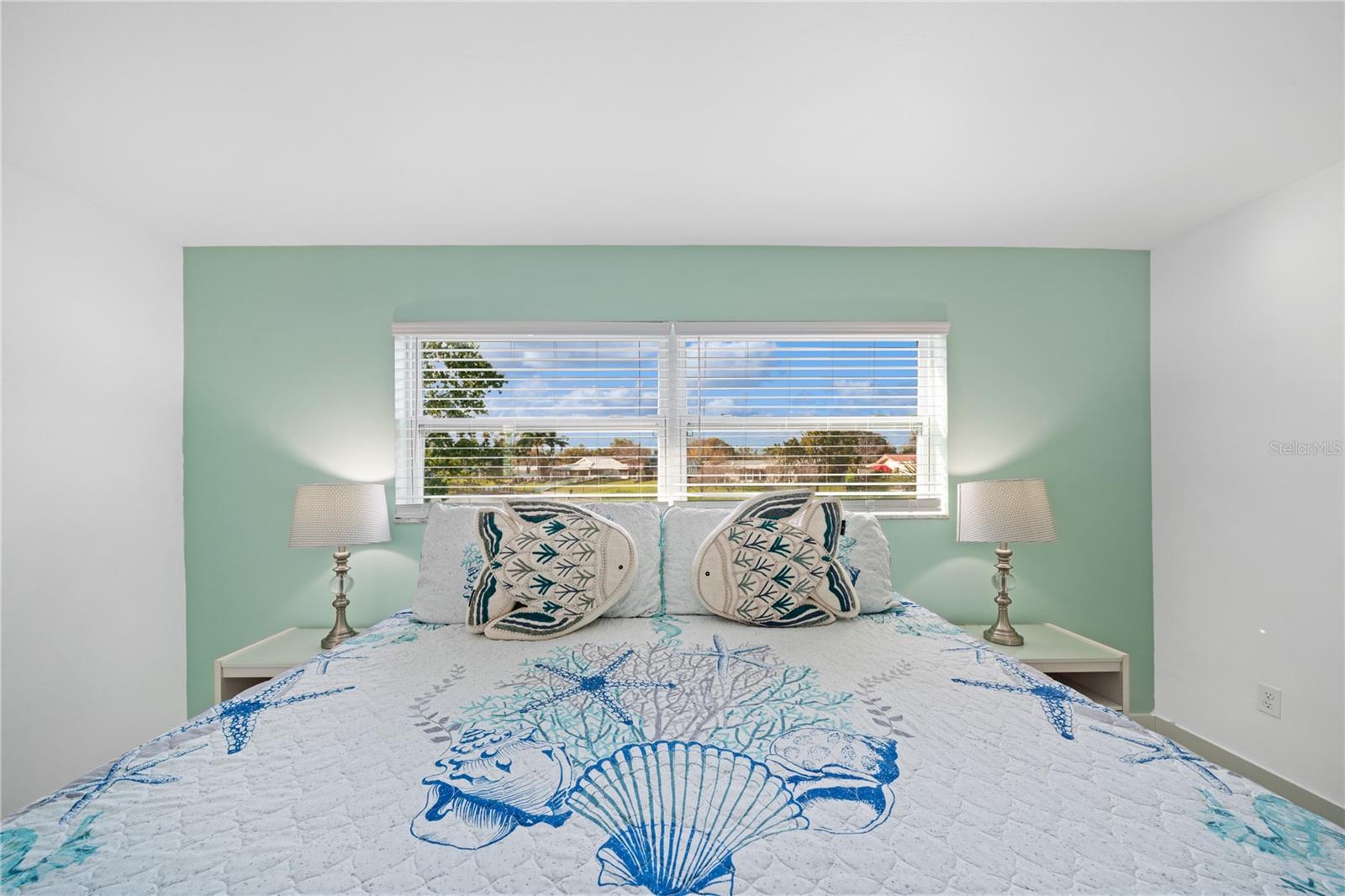 Image 15 of 69 For 632 Shore Drive