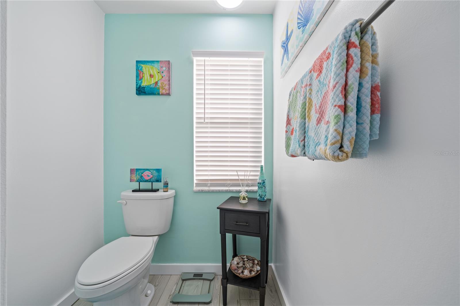 Image 23 of 69 For 632 Shore Drive