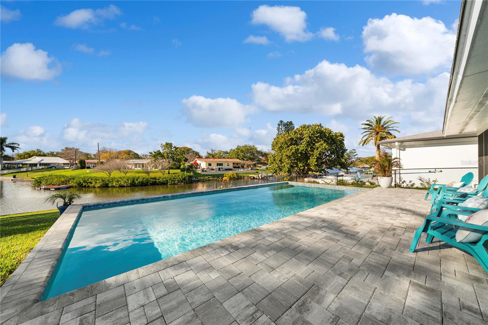 Image 36 of 69 For 632 Shore Drive