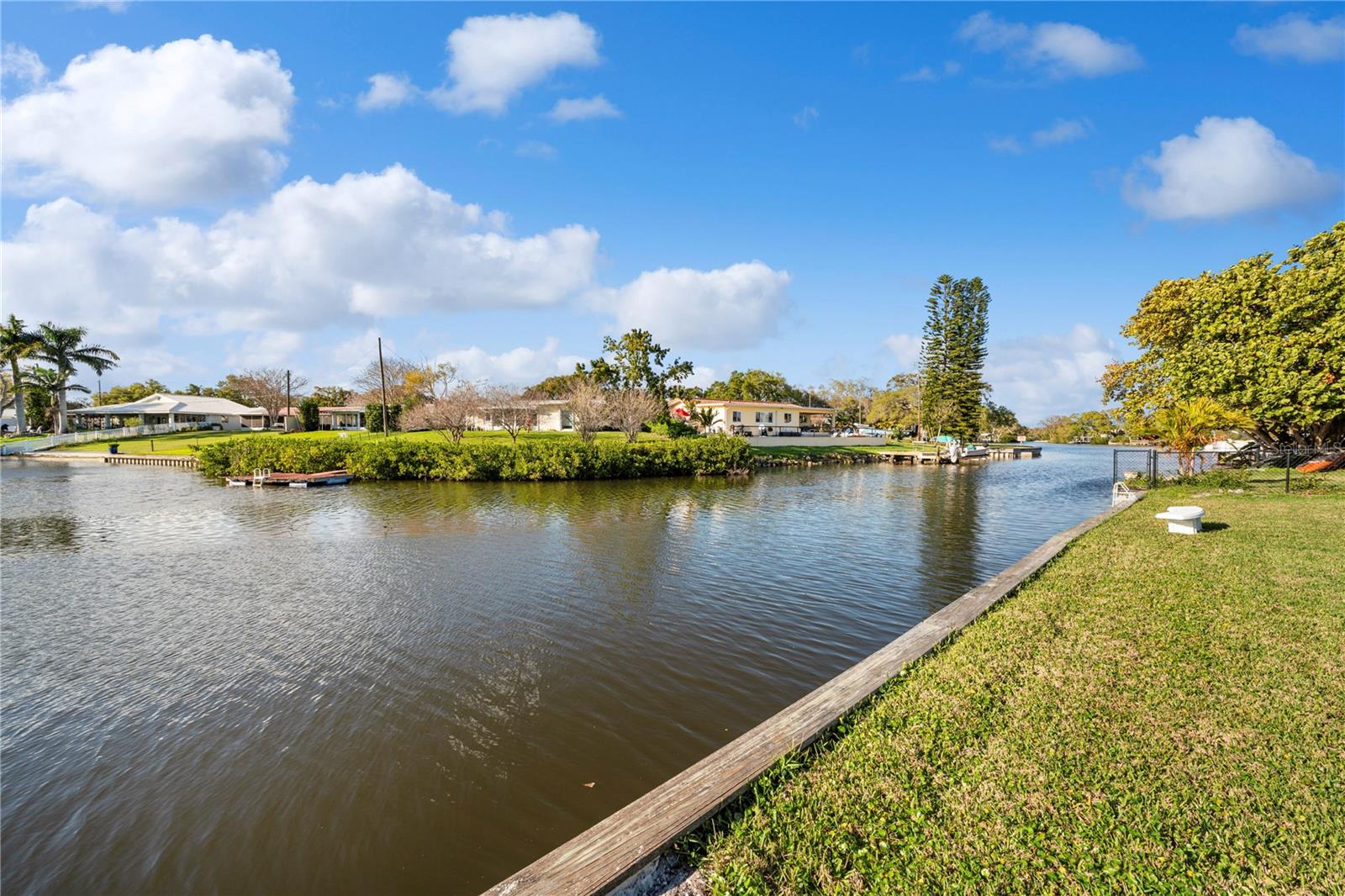 Image 45 of 69 For 632 Shore Drive