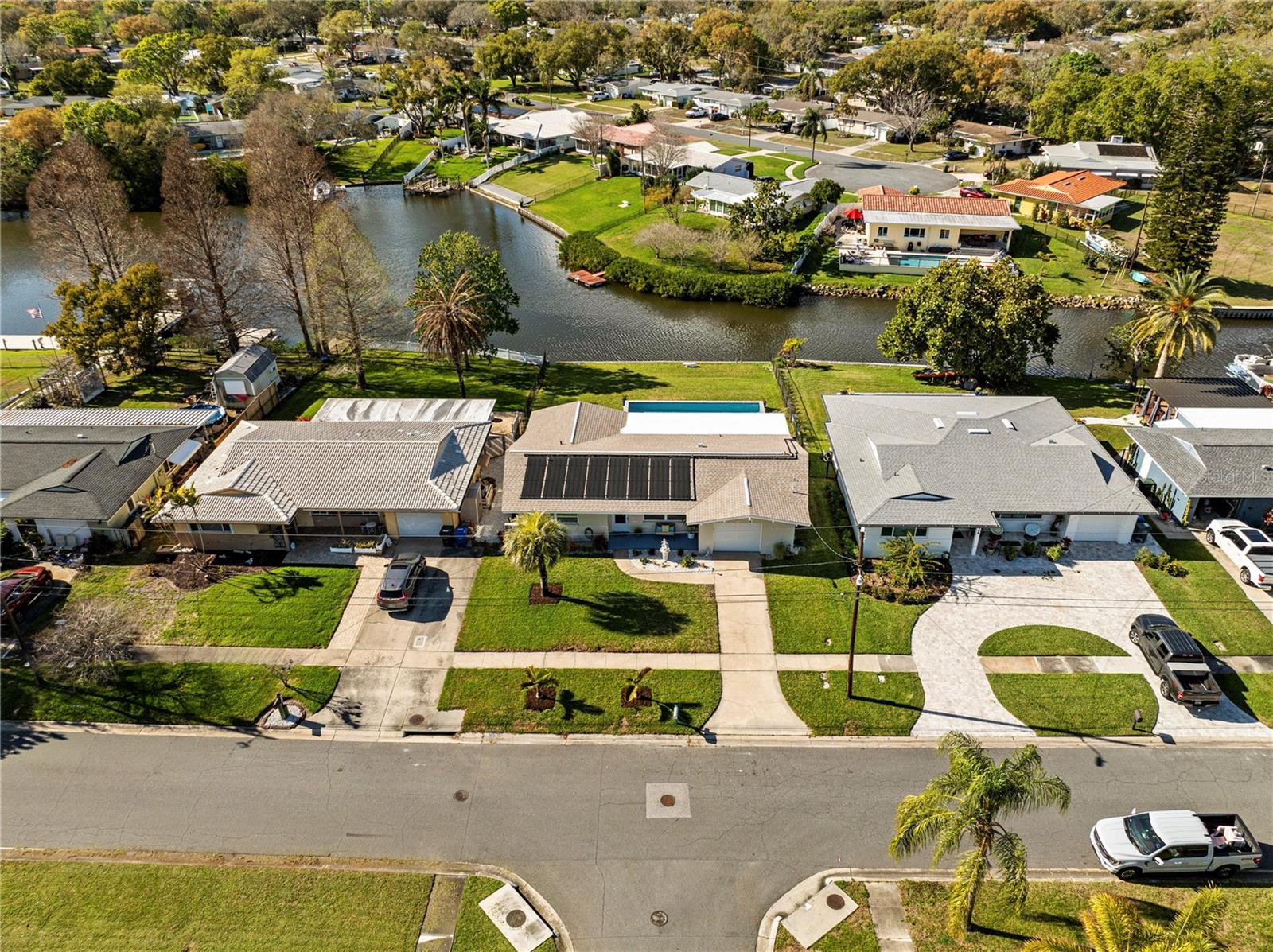 Image 47 of 69 For 632 Shore Drive