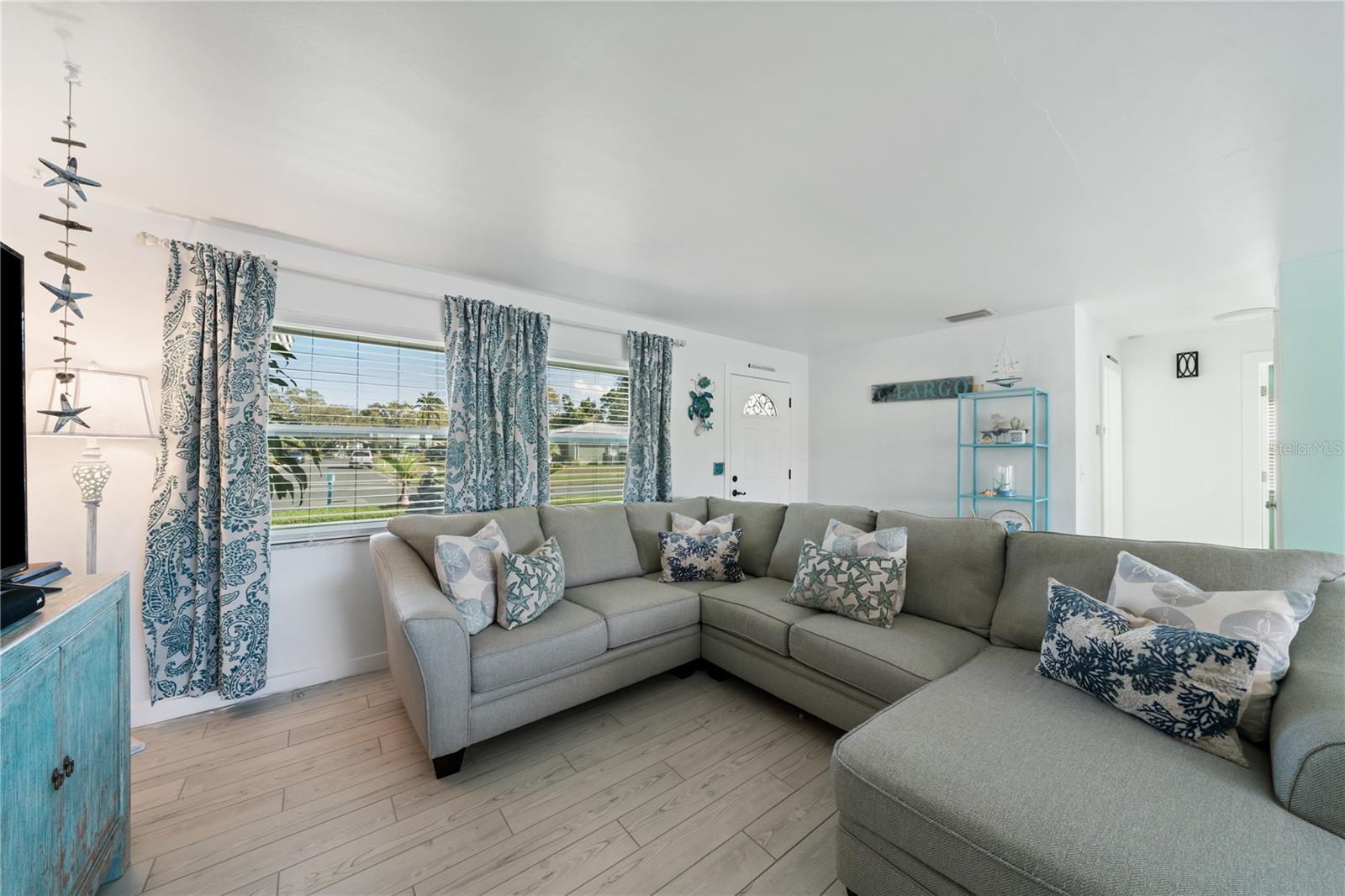 Image 6 of 69 For 632 Shore Drive