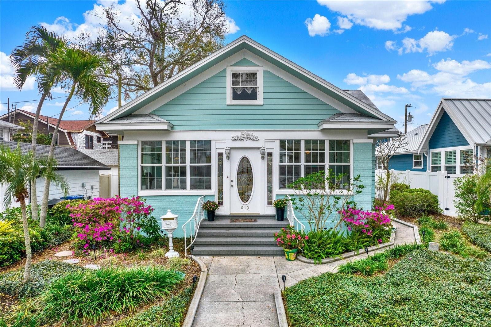 Details for 210 15th Avenue N, ST PETERSBURG, FL 33704