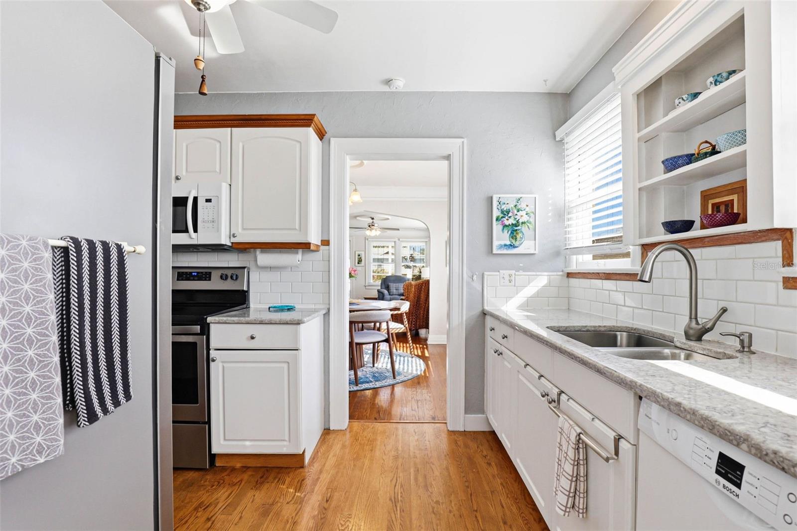 Image 24 of 69 For 210 15th Avenue N