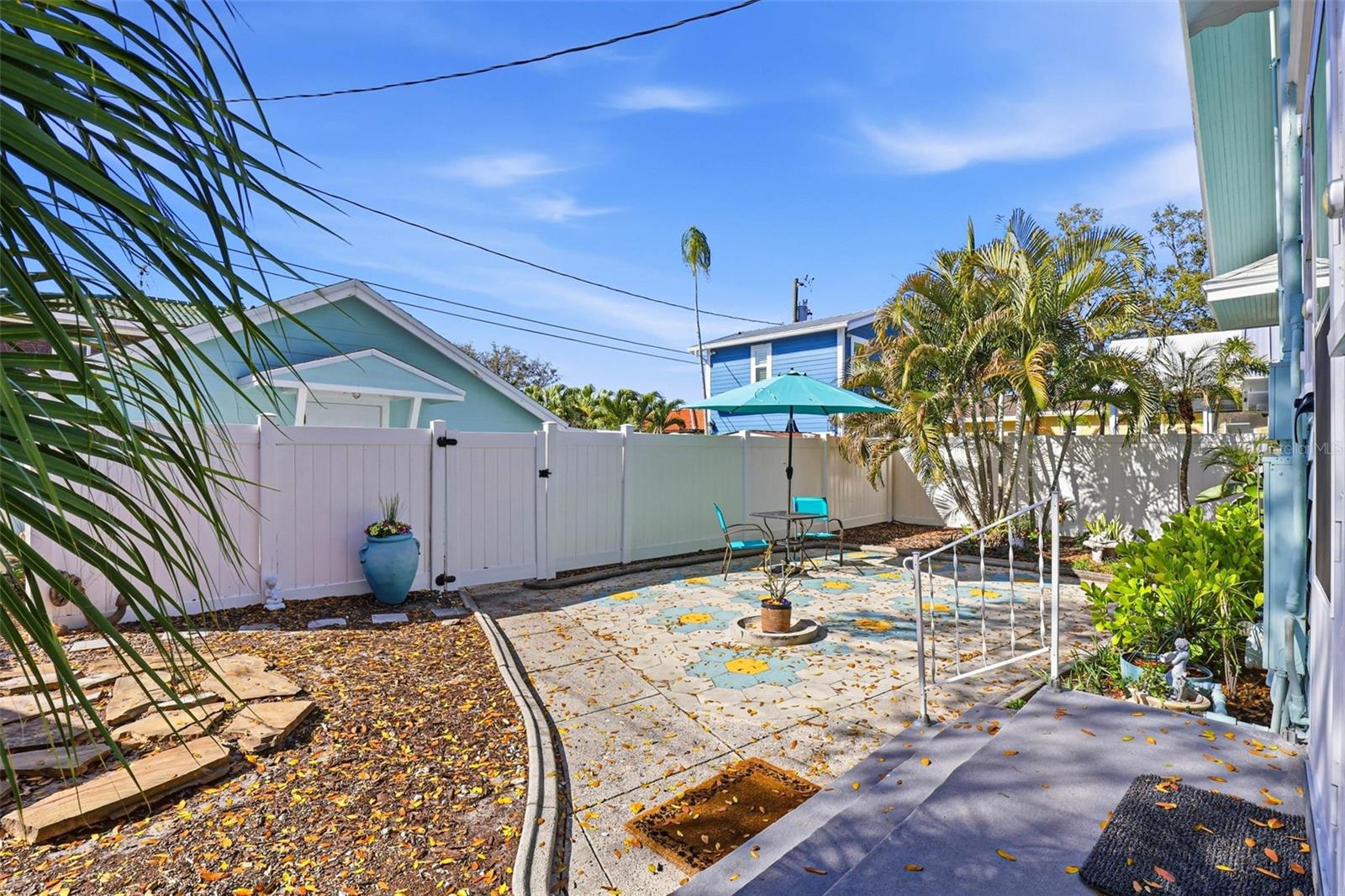 Image 44 of 69 For 210 15th Avenue N