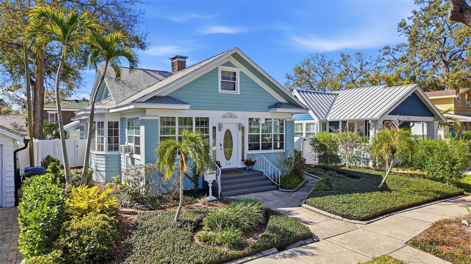 Image 58 of 69 For 210 15th Avenue N