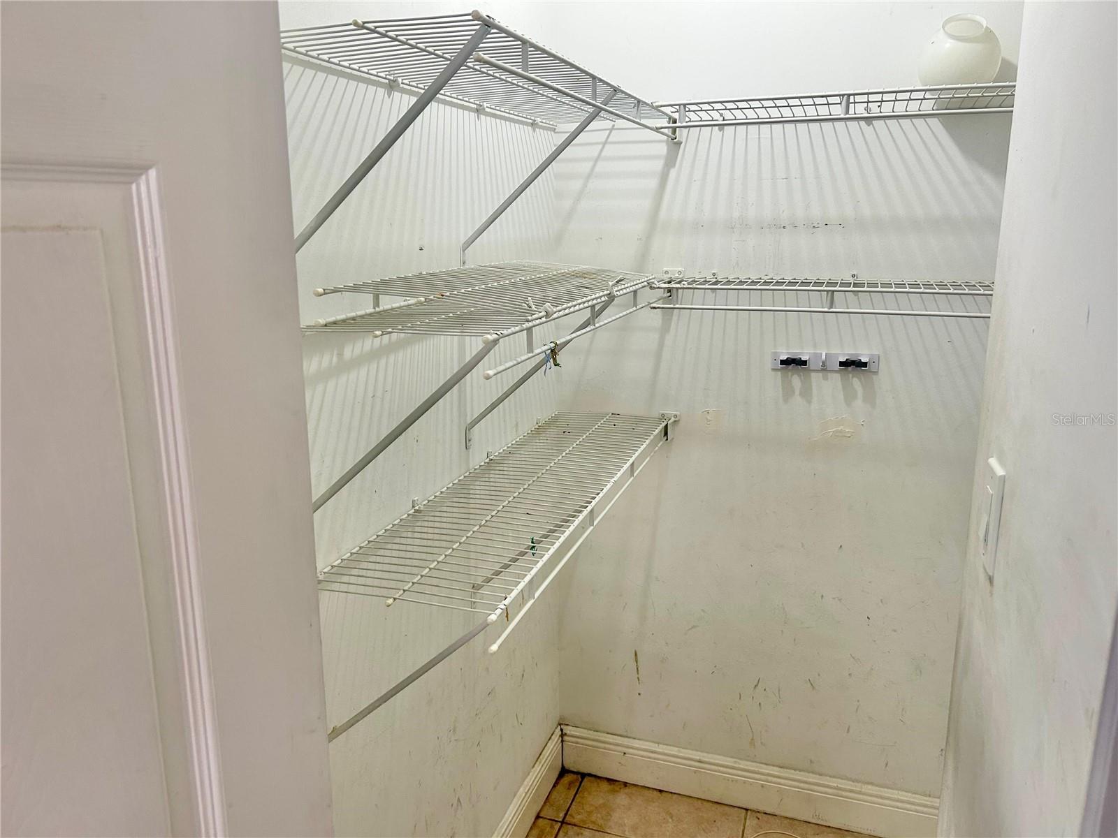 Image 12 of 26 For 15221 31st Lane